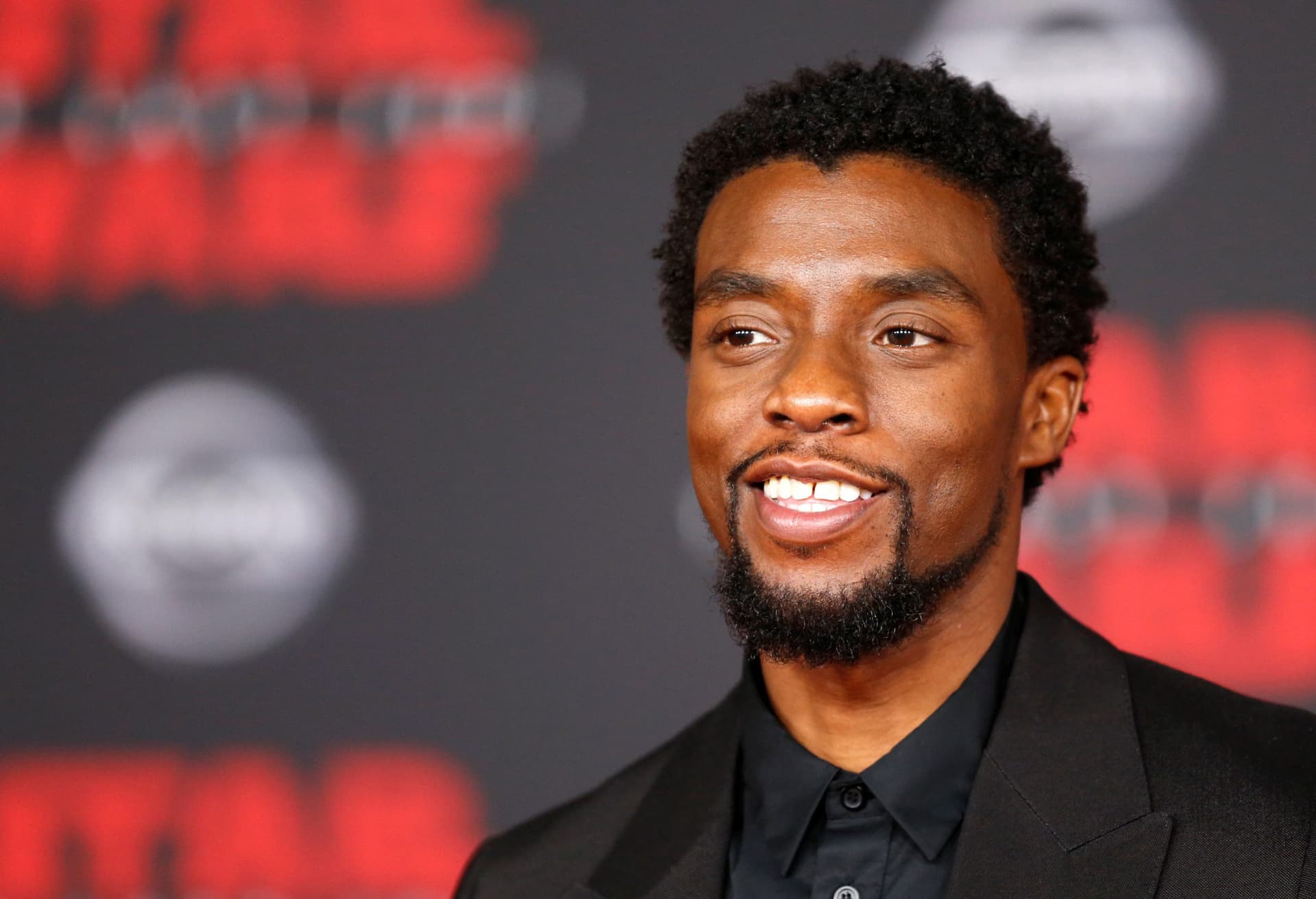 āBlack Pantherā Film Star Chadwick Boseman Dead at 43, After Cancer Battle