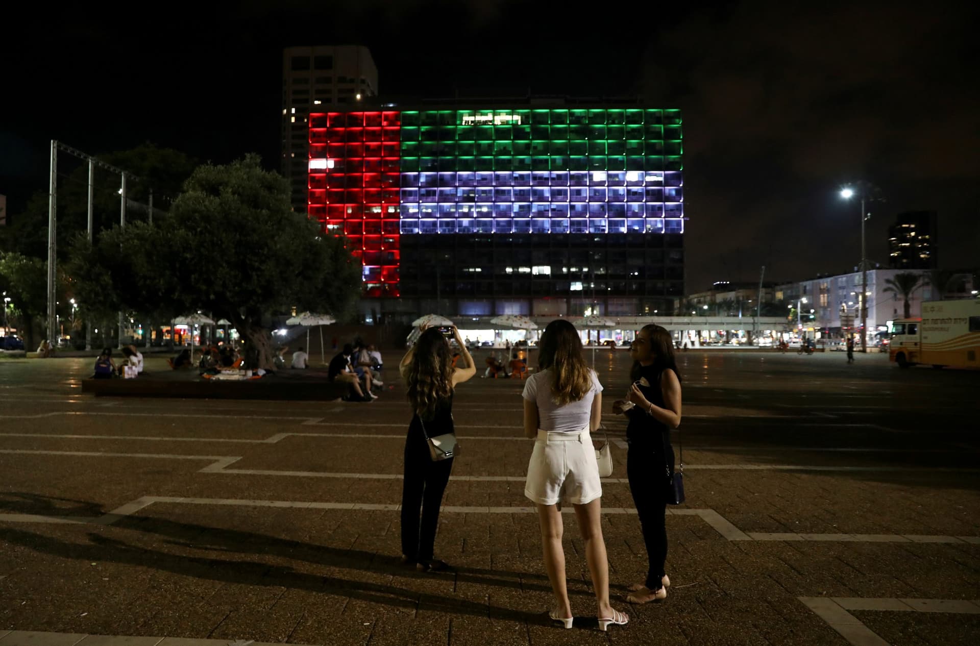 UAE Scraps Israel Boycott in New Step Towards Normal Ties