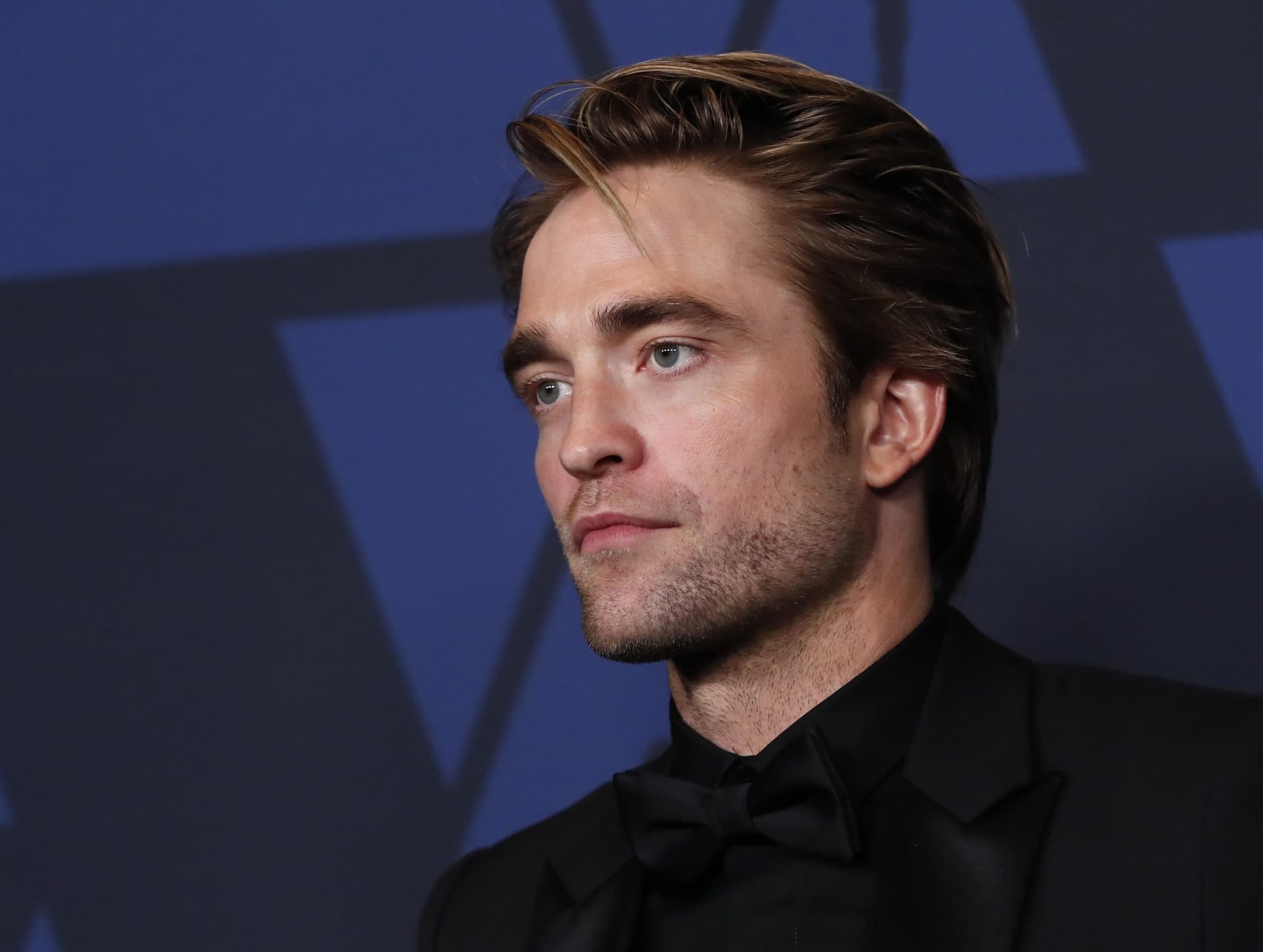 Robert Pattinson’s Positive Test on ‘Batman’ Set Underscores Challenges for Hollywood