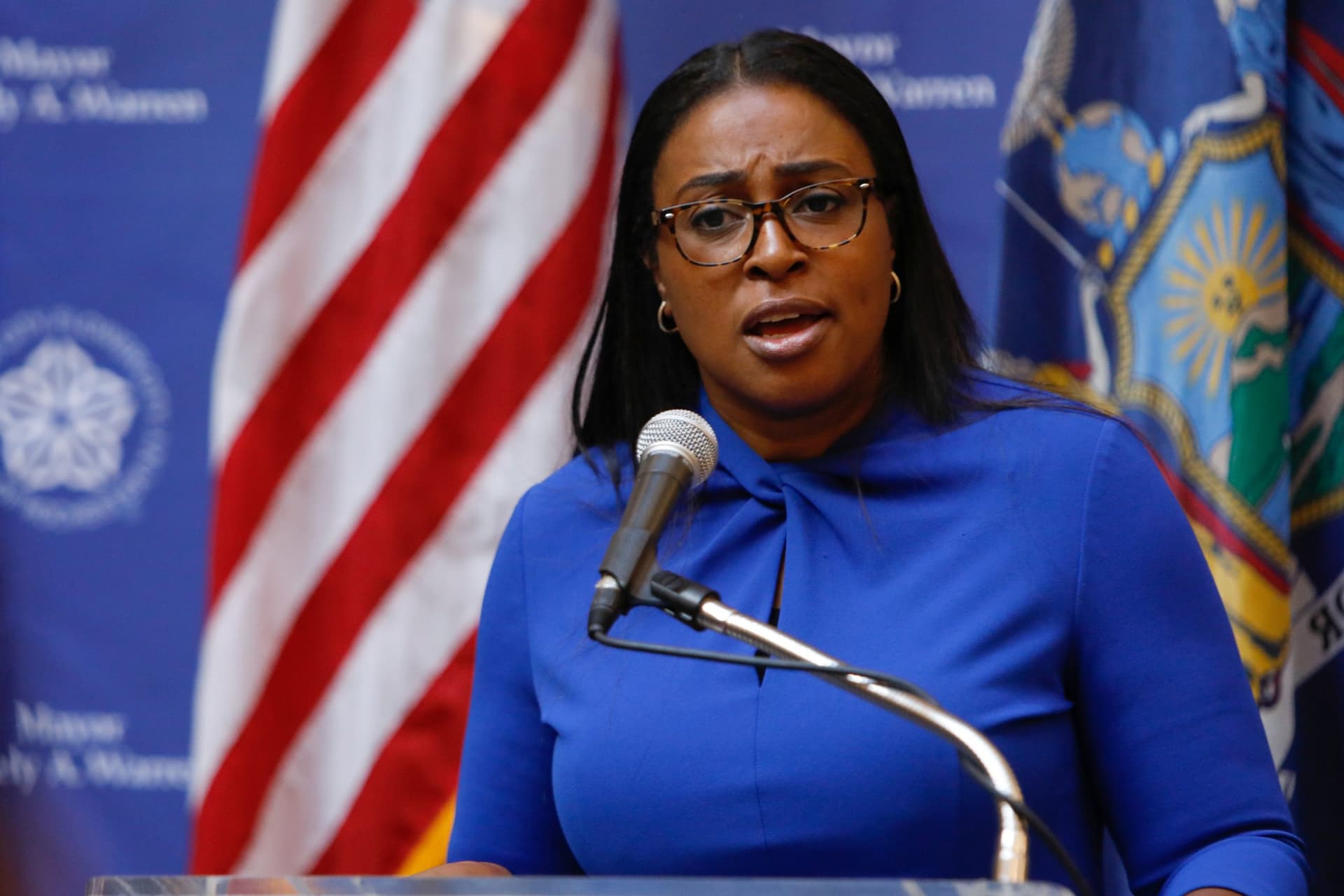 Seven Police Officers in Rochester, NY Suspended Over Black Man’s Death, Mayor Says