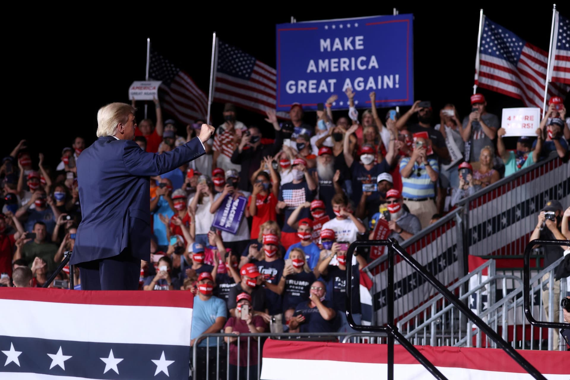 Trump Rallies in Nevada Canceled Over Crowd-Size Restrictions