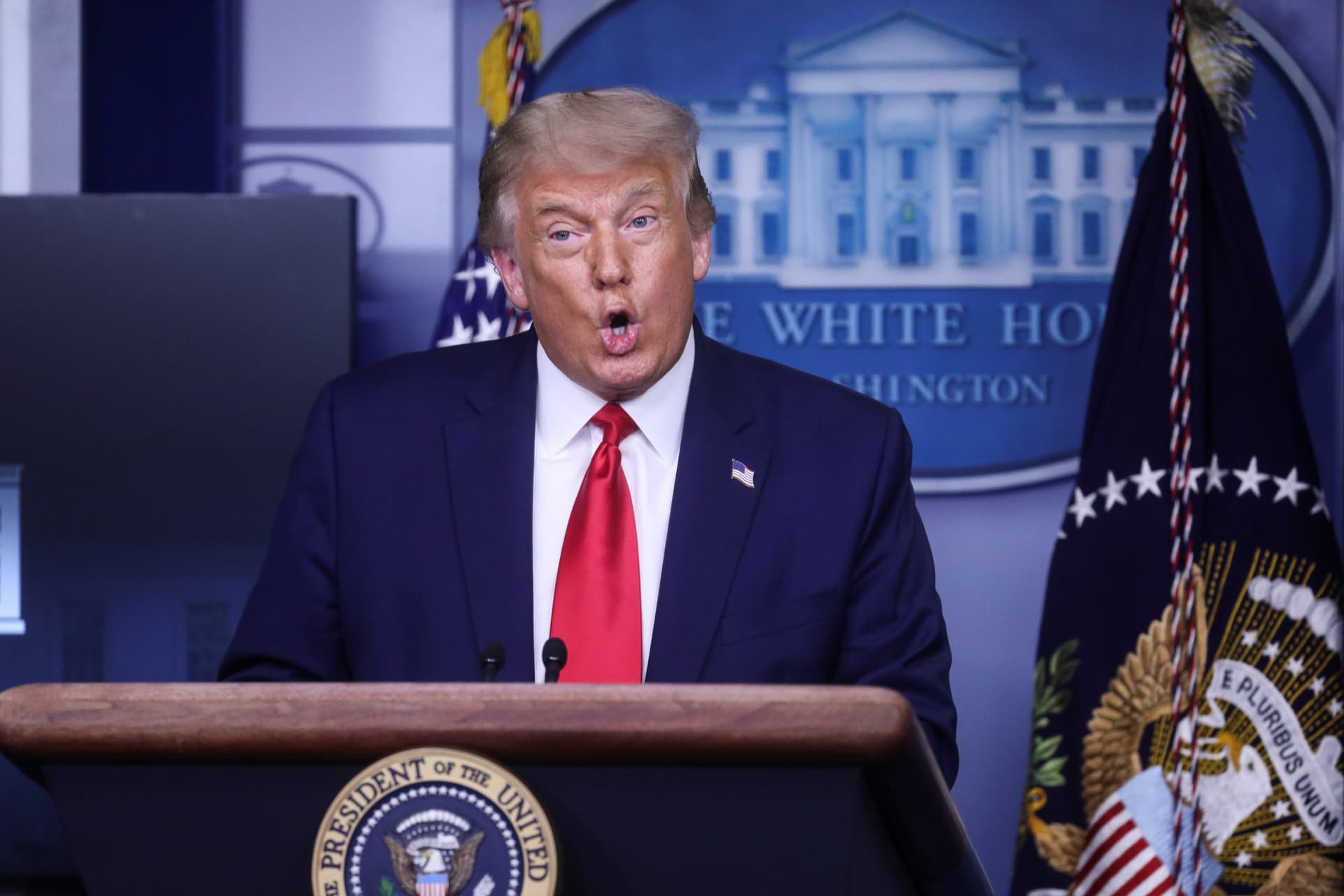 Trump Contradicts CDC Director on Vaccines: āHe Was Confusedā