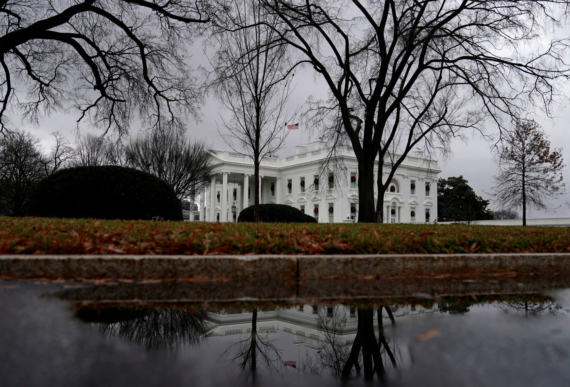 Woman Suspected of Sending Ricin-Filled Envelope To White House To Appear in Court