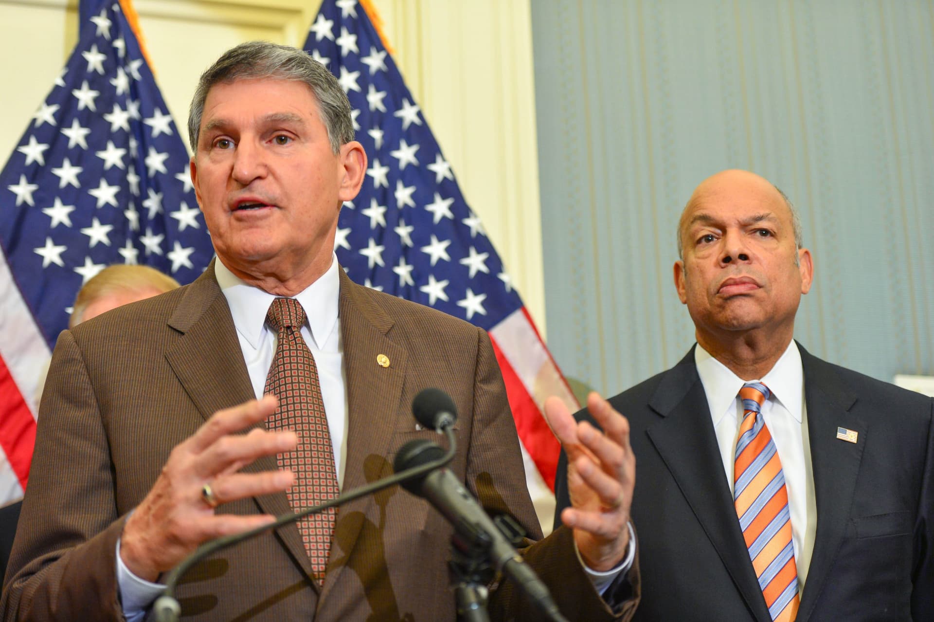 Sen. Joe Manchin Says Killing the Filibuster āWould Break the Senateā