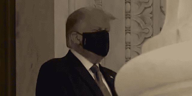 Chants of āVote Him Outā Break Out as Trump Pays His Respects To Ginsburg at SCOTUS