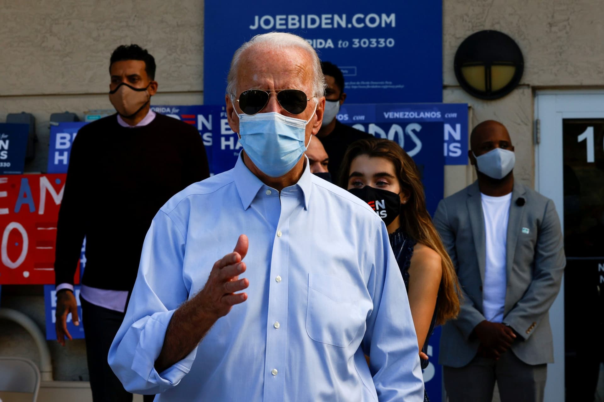 Biden Nears Finish Line With Lead in Polls, but Trump Still Close in Swing States