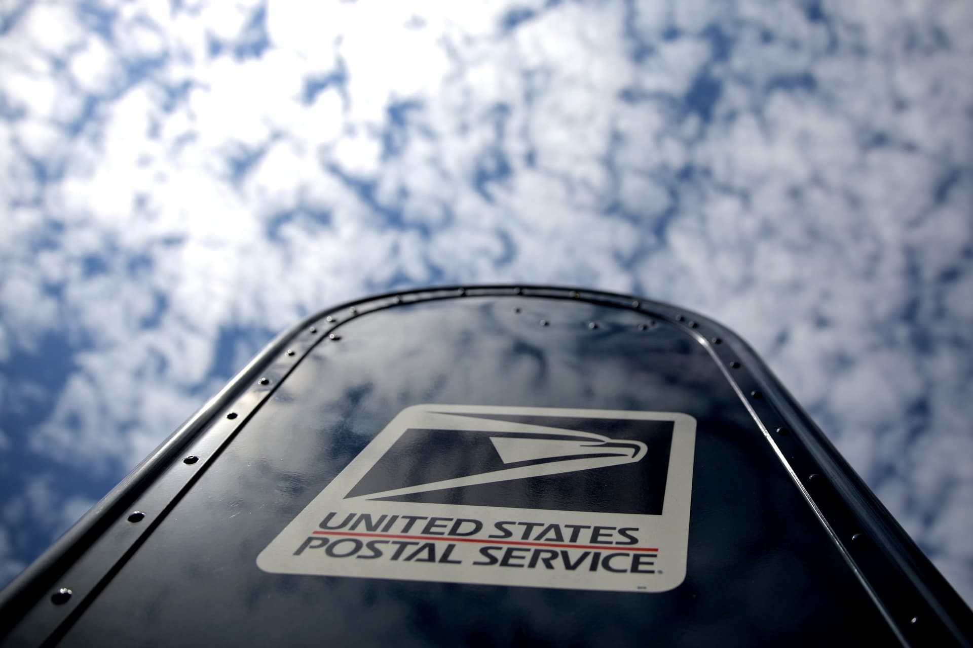 US Judge Orders Sweep for Any Outstanding Ballots at Some Postal Facilities