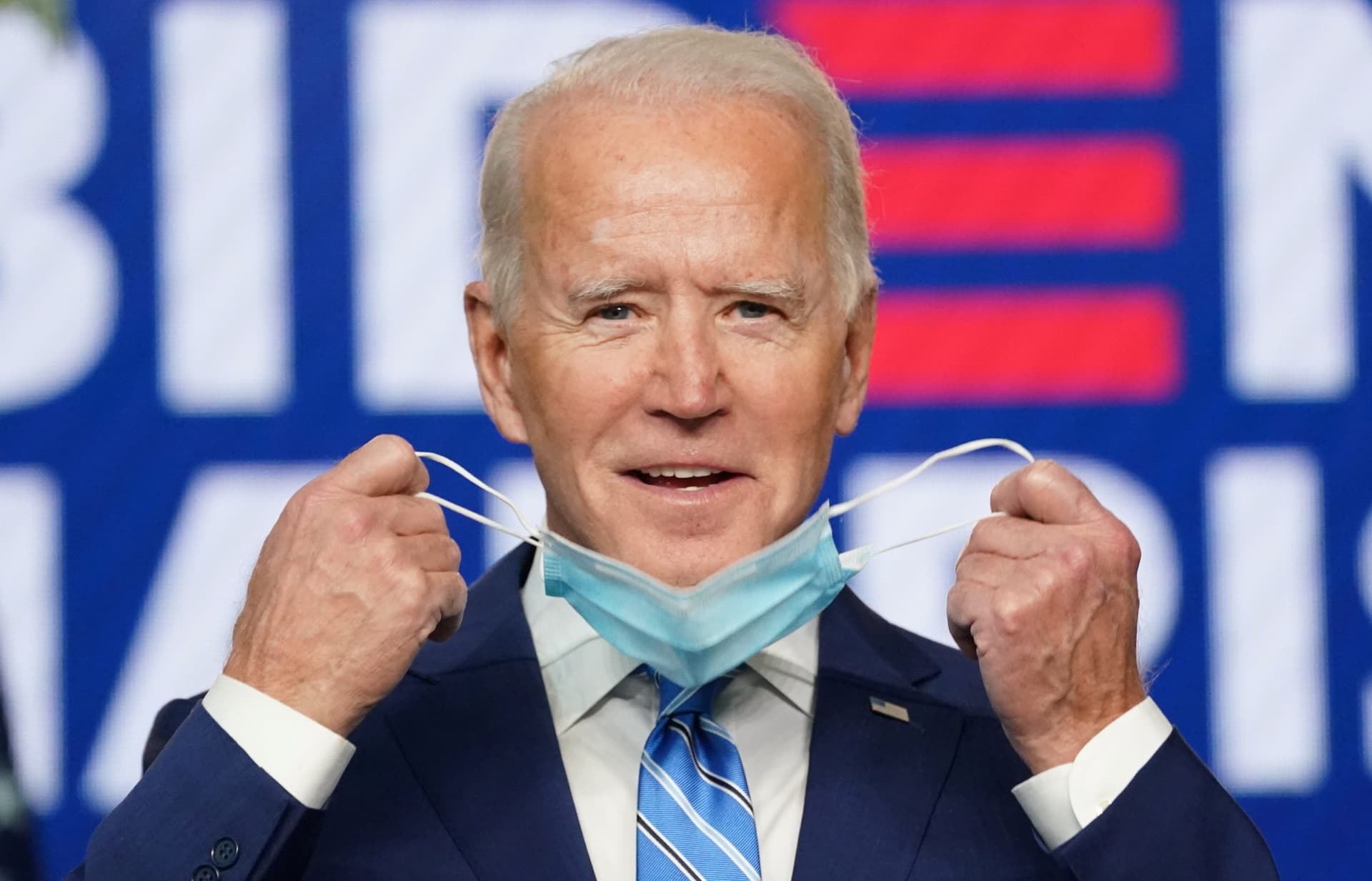 WH Says Biden Will Be Masking Indoors After First Lady Tests Positive for COVID-19 Again