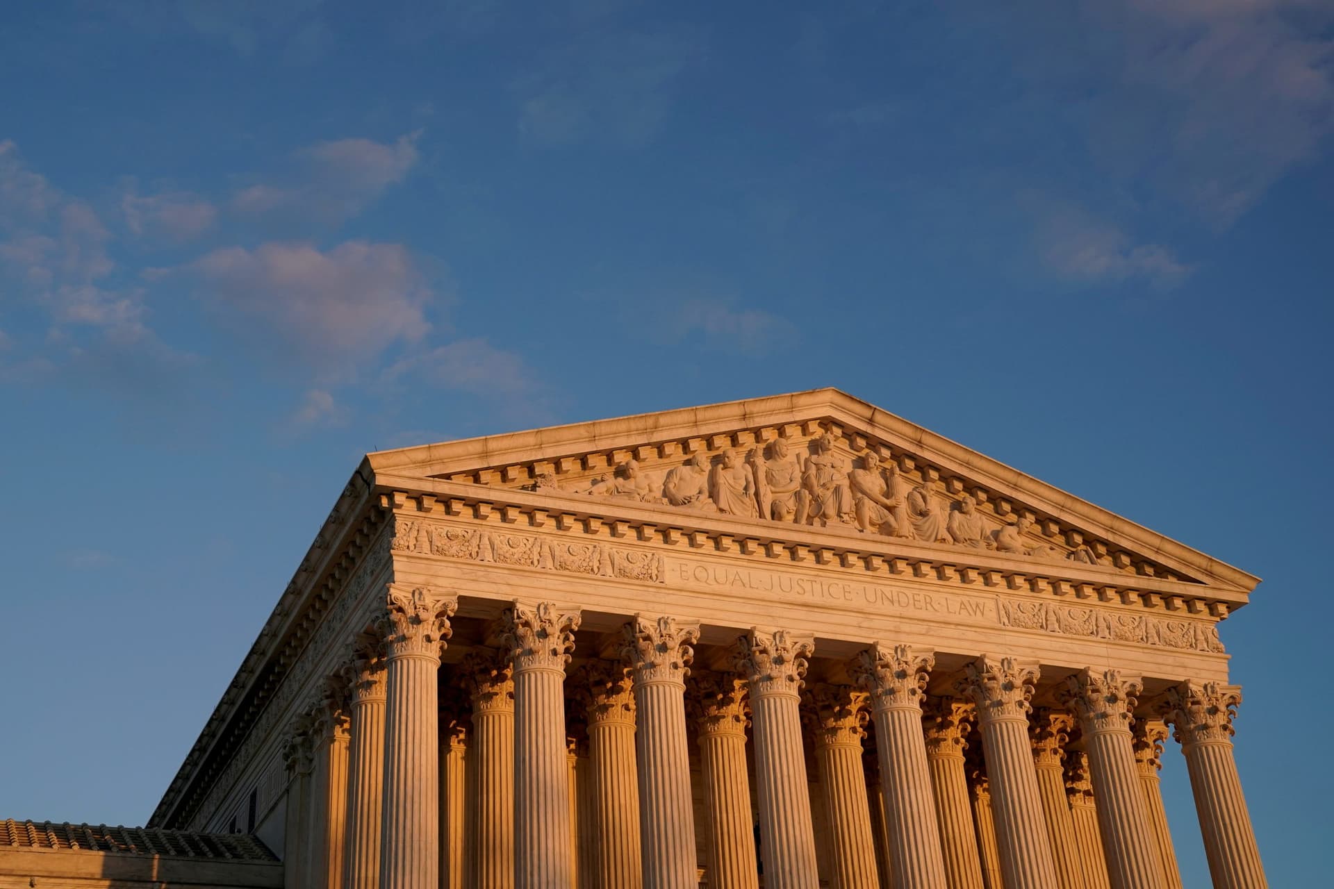 Conservative Justices Wary of Blocking Trump Immigrant Census Plan