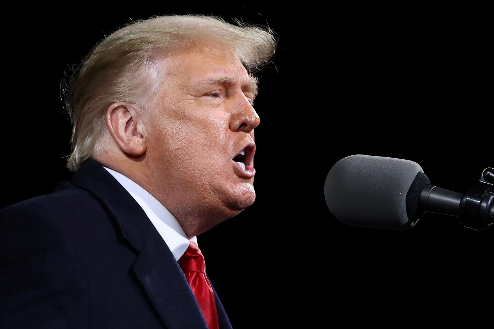 Trump Says Arizona Attorney General Must ‘Put Himself in Gear’