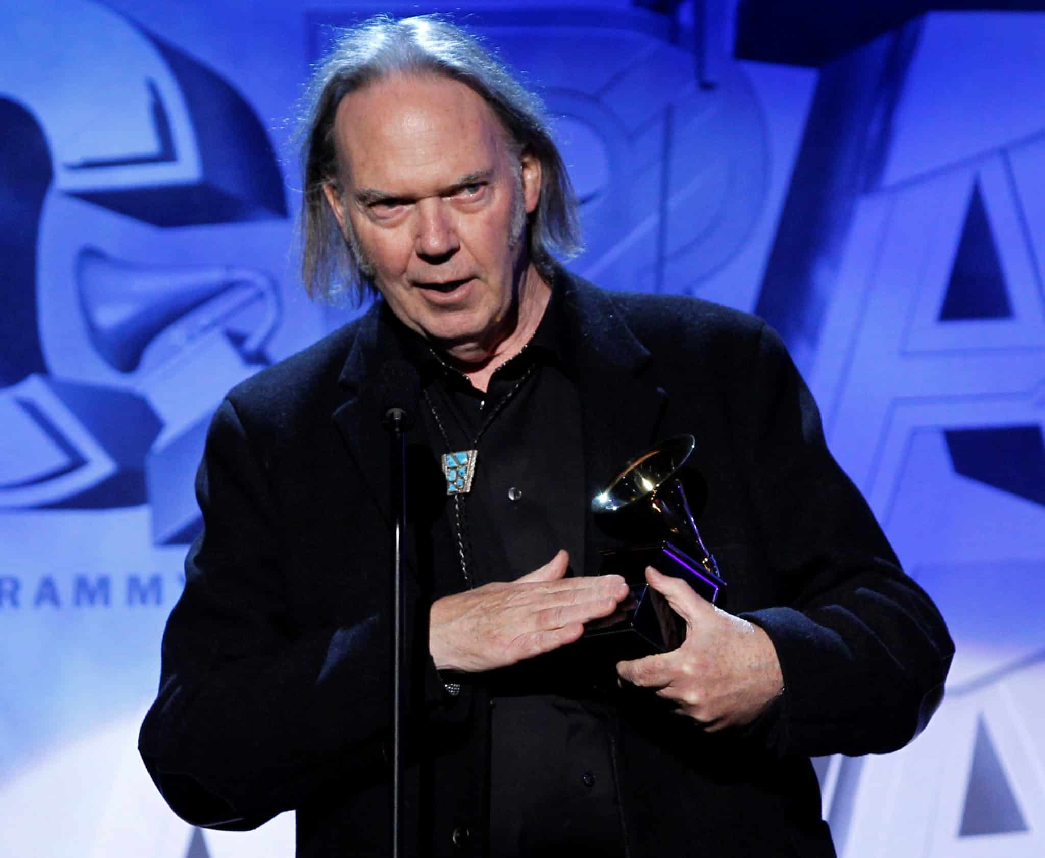 Neil Young Ends Lawsuit Against Donald Trumpâs Campaign Over Use of His Songs