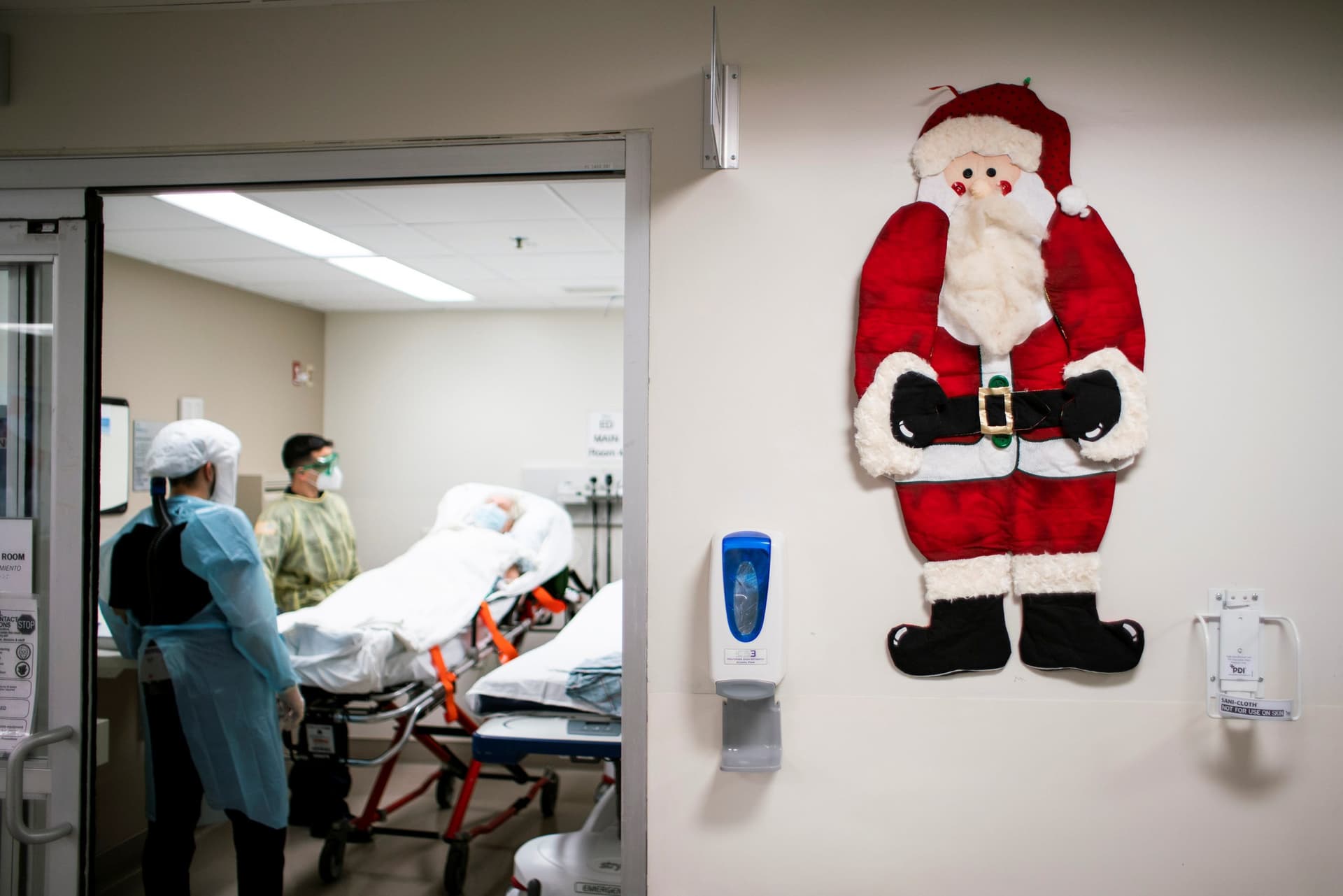Christmas Comfort Over COVID Vaccines Collides With New Curbs