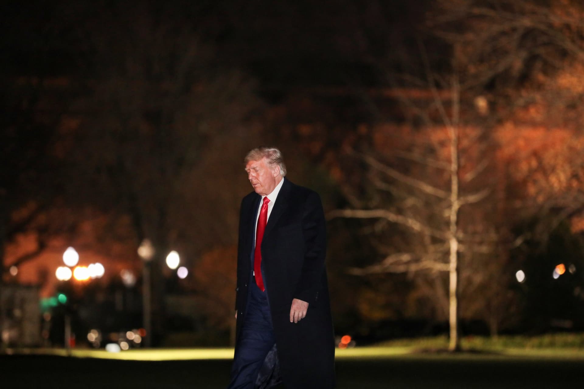 Trumpās Longtime Banker at Deutsche Bank Resigns