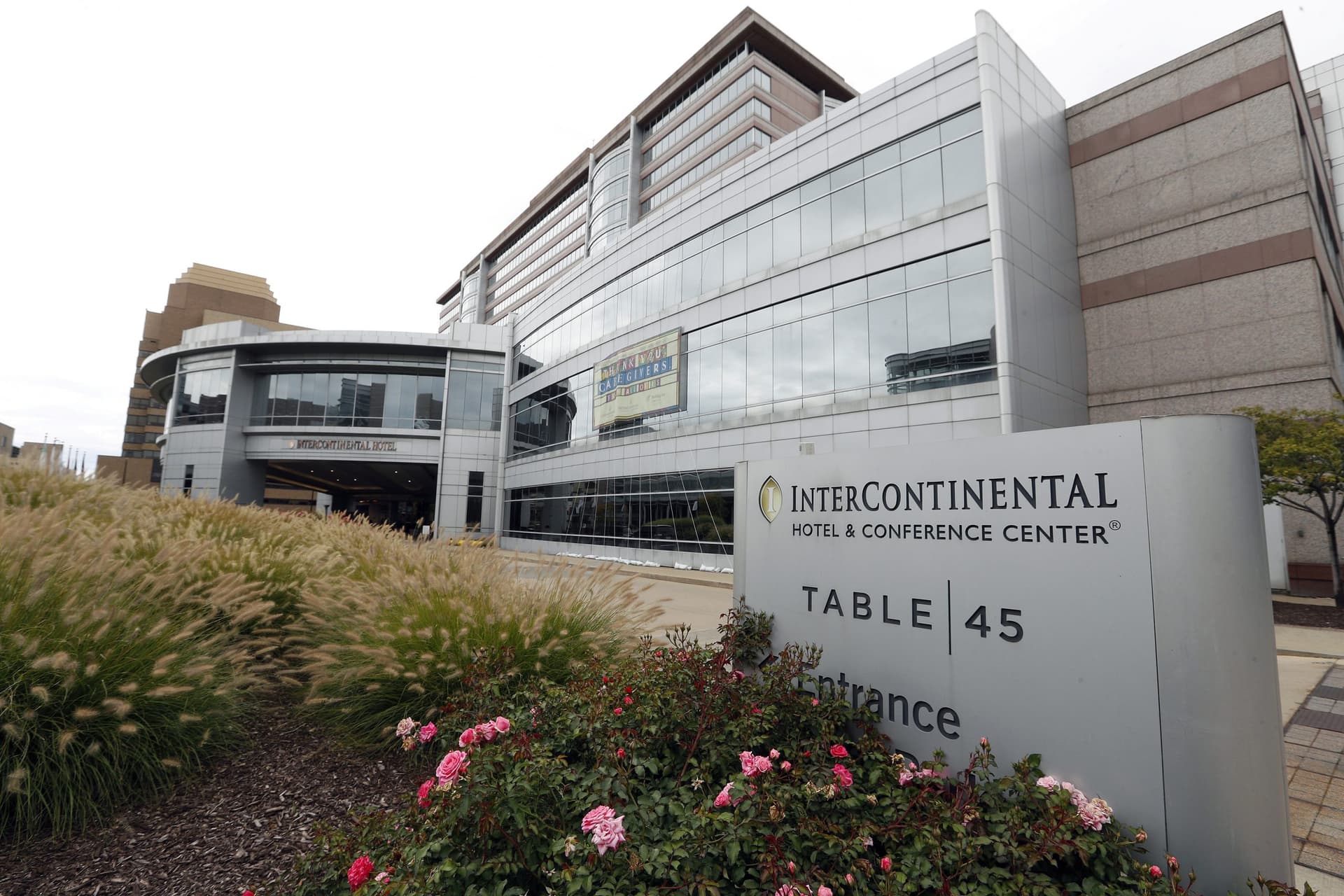 Wealthy Hospitals Rake in US Disaster Aid for COVID-19 Costs
