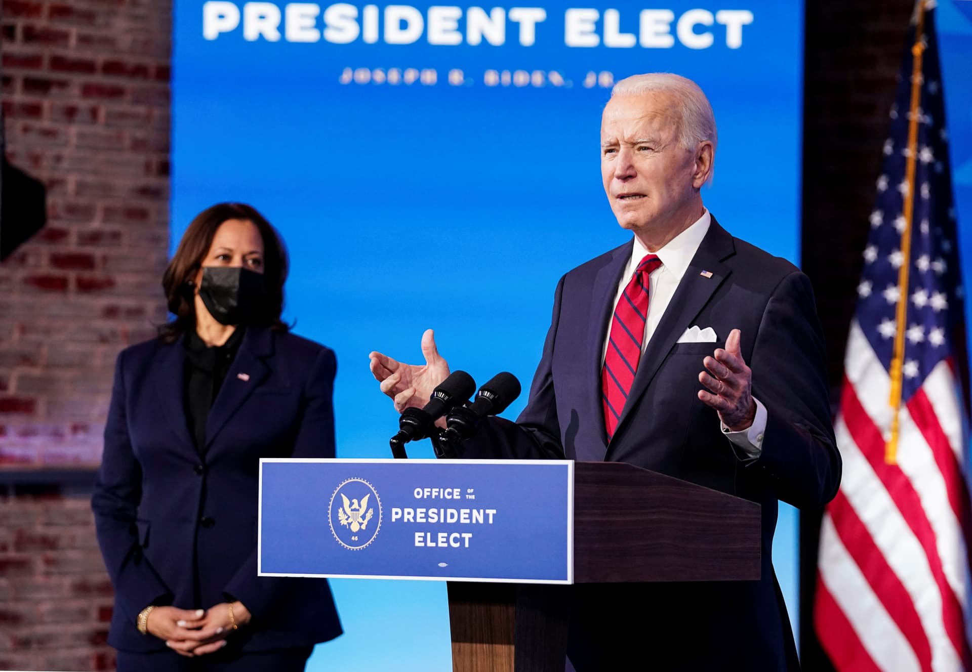 Retired Doctors and More Syringes: Biden Lays Out Plan to Get America Vaccinated