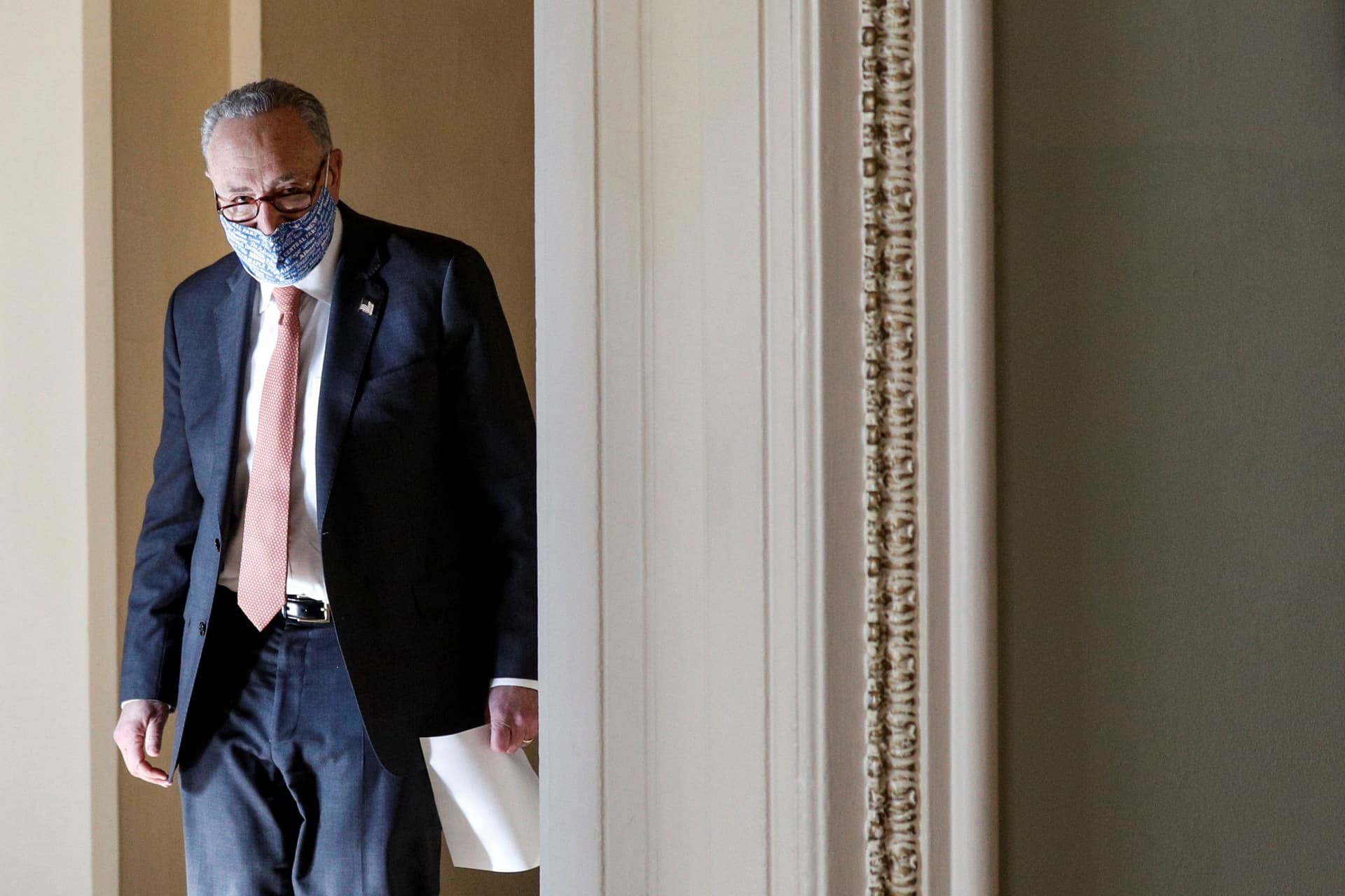 US Senate’s Schumer Reviewing Republican Request for Trump Impeachment Trial Delay