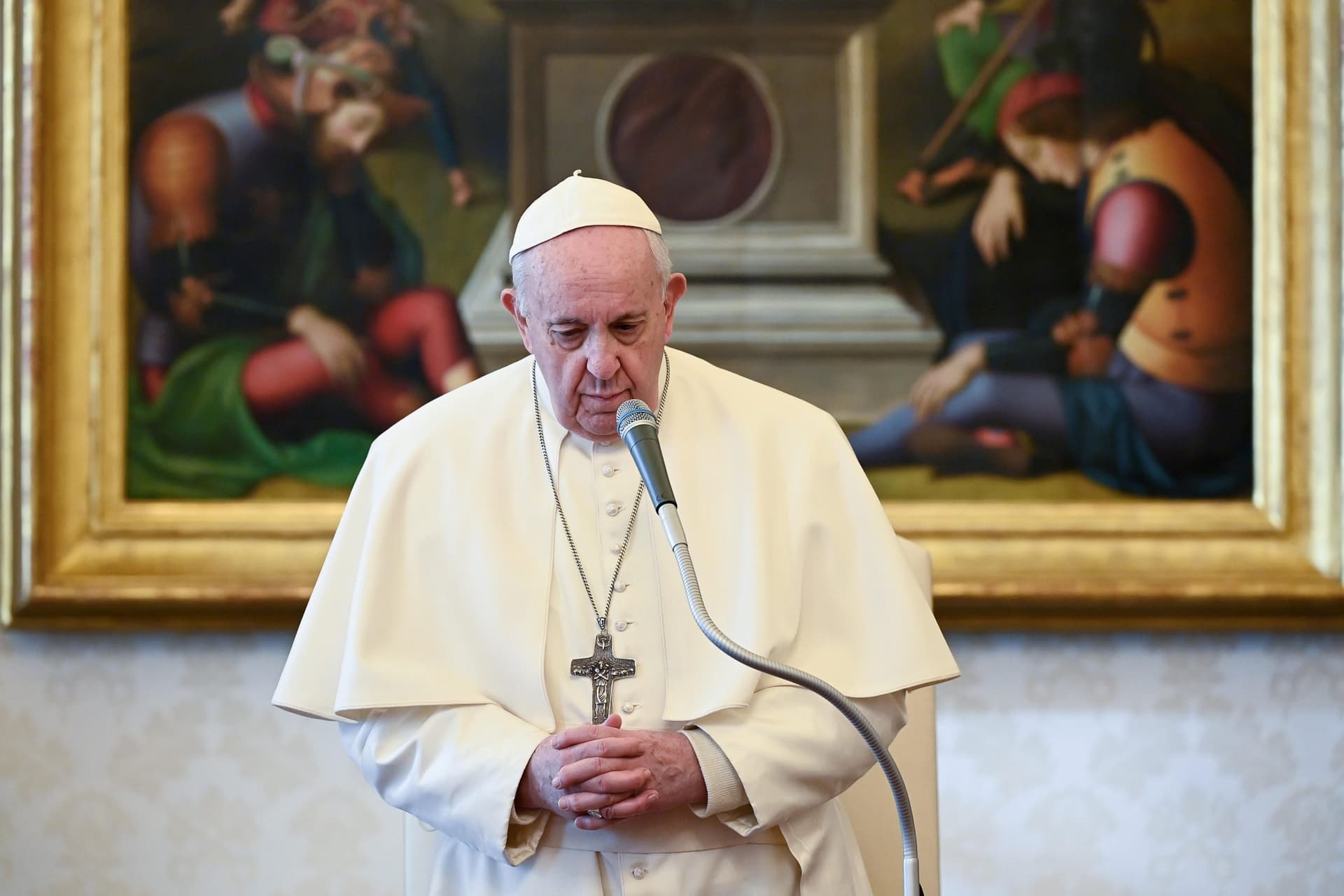 On Holocaust Remembrance Day, Pope Warns Against New Nationalism