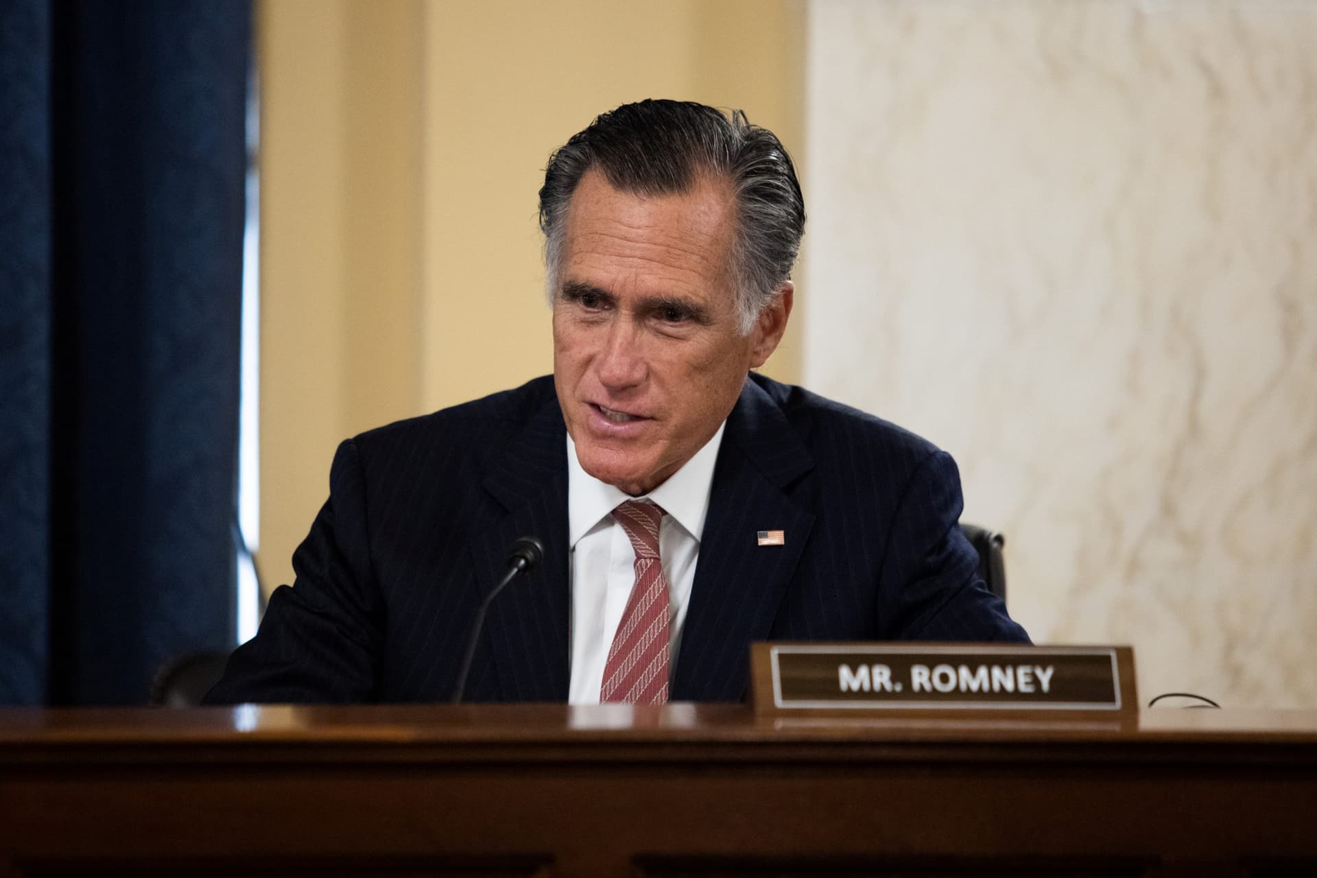 Olympics: US Senator Romney Says āHold the Gamesā, Limit Spectators