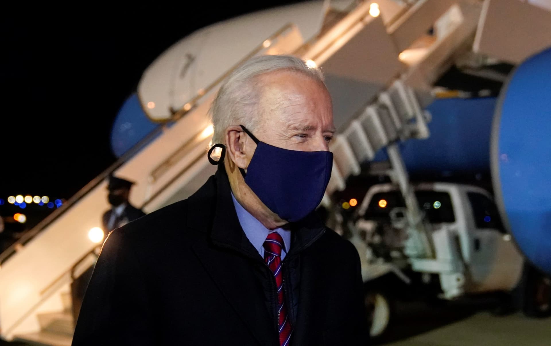 Biden, Reflecting on Senate Acquittal of Trump, Says āDemocracy Is Fragileā