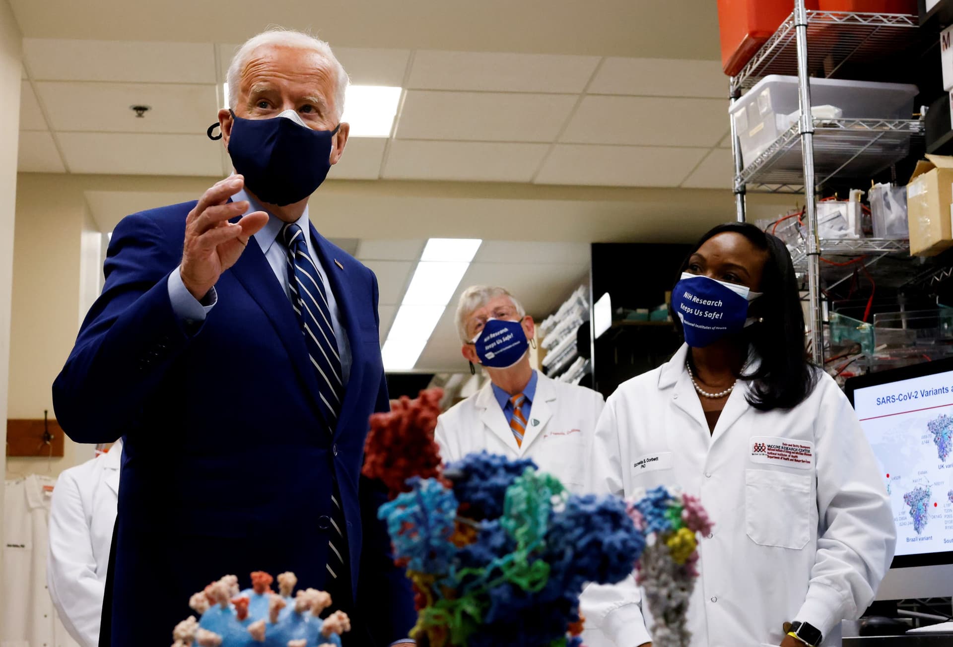 Biden: Trump āDid Not Do His Jobā on Coronavirus Vaccine Program