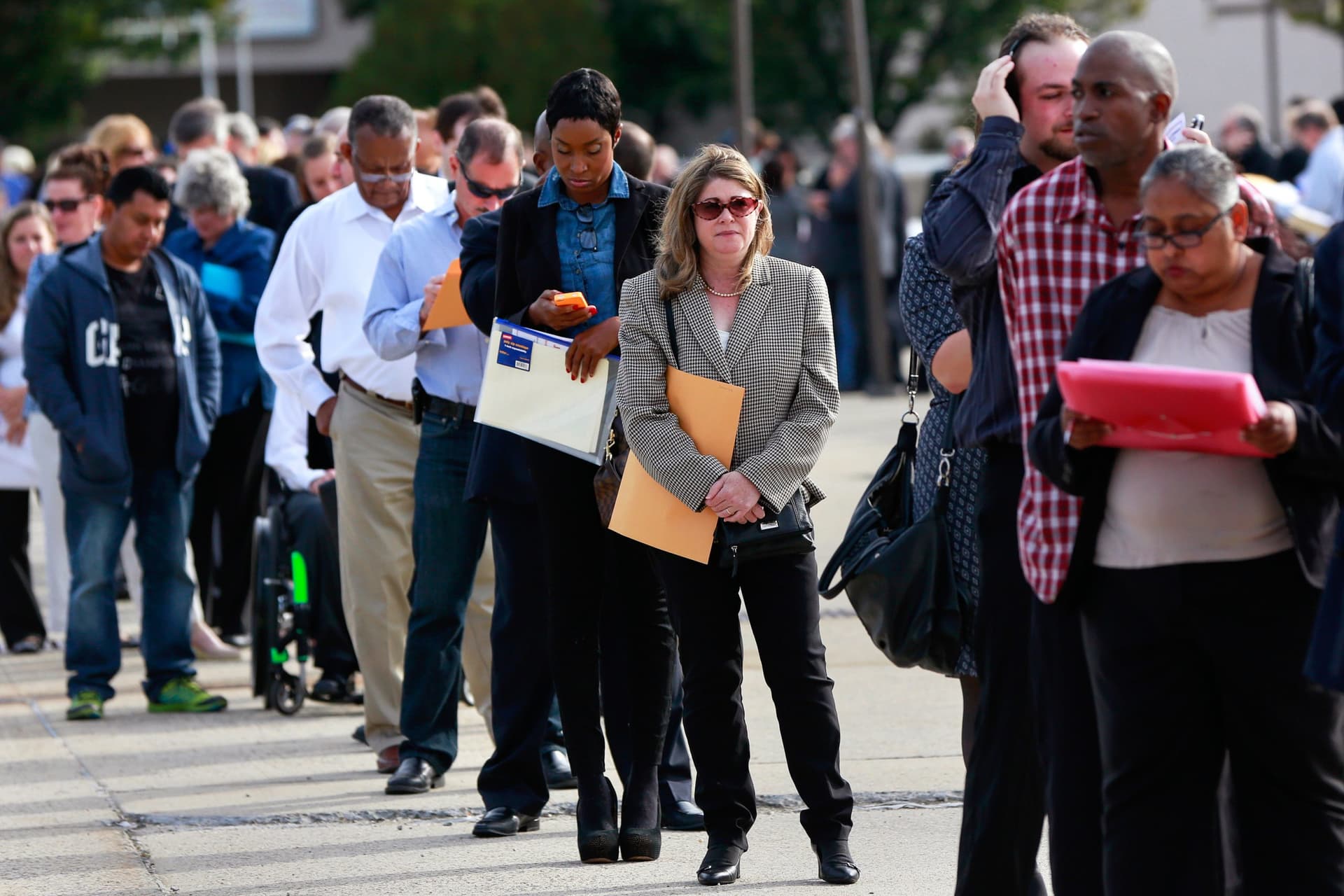 US Weekly Jobless Claims Unexpectedly Rise