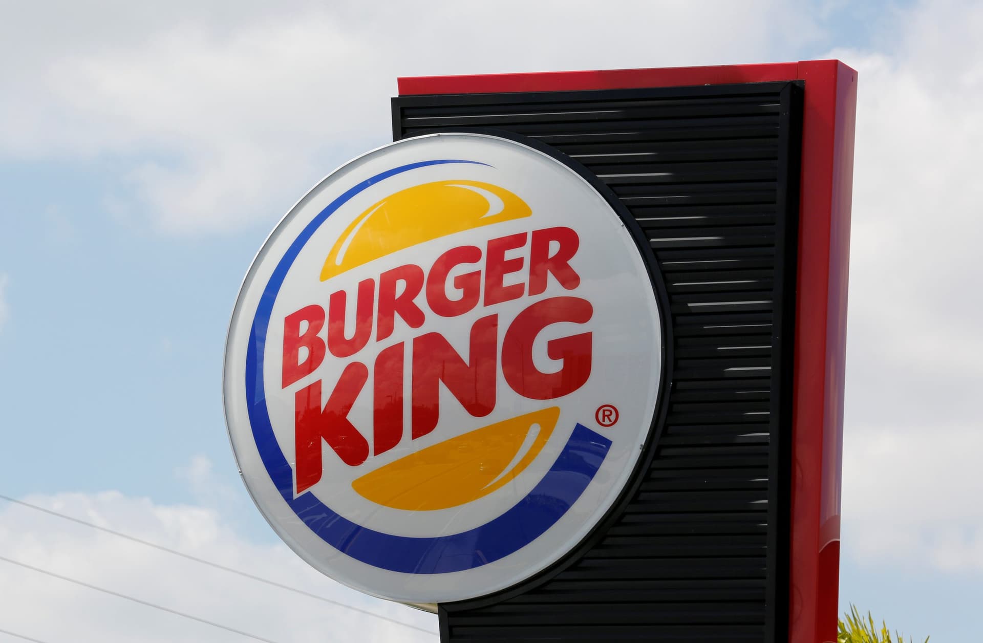 Burger King UK Takes Heat for Saying âWomen Belong in the Kitchenâ on Intâl Womenâs Day