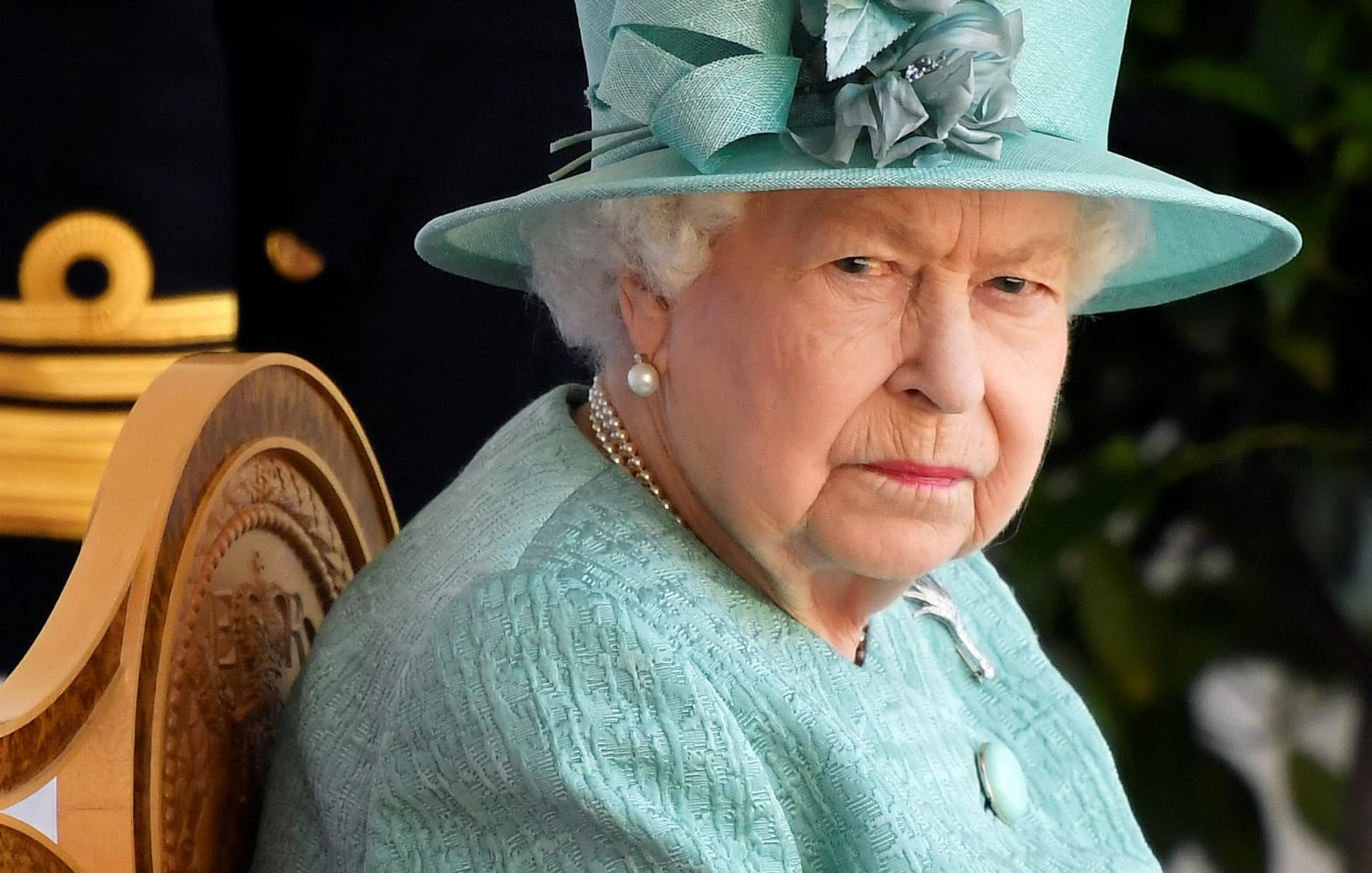 Queen Elizabeth âSaddenedâ by Harry and Meghanâs Experiences