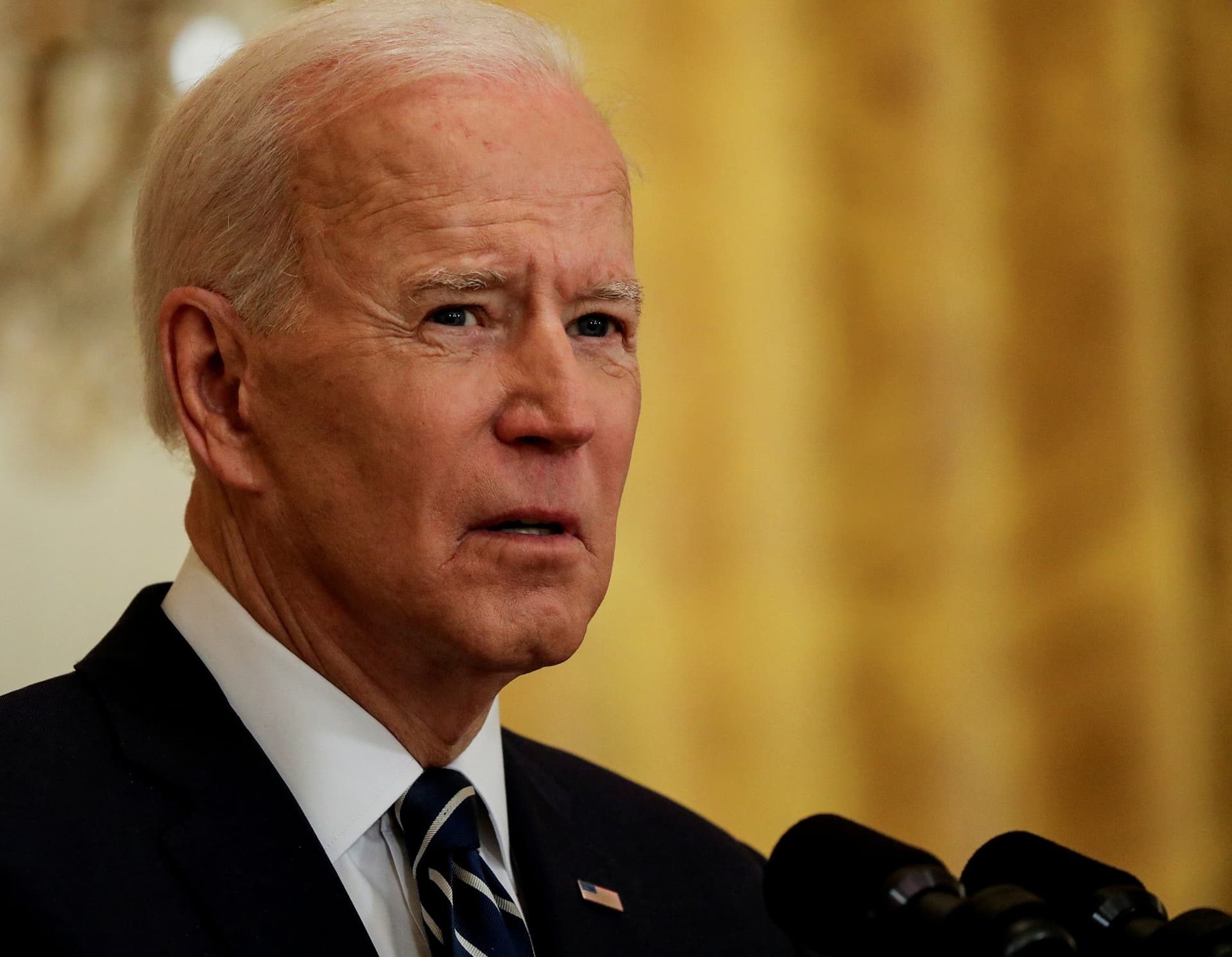 Biden Admits Heāll āGet in Troubleā With His Handlers for Taking an Extra Question