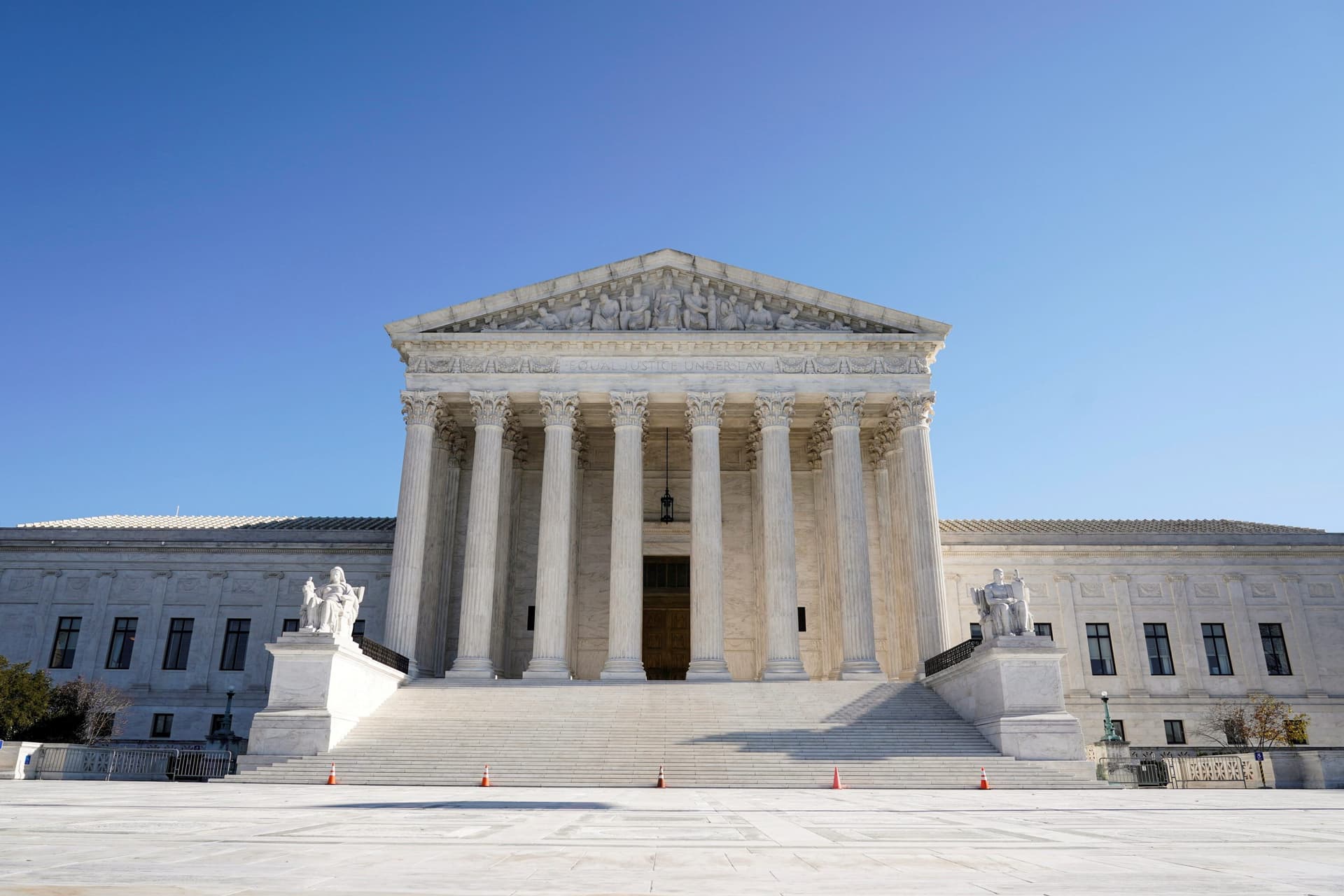 Commentary: GOP Reps Introduce Constitutional Amendment To Keep Supreme Court at 9 seats