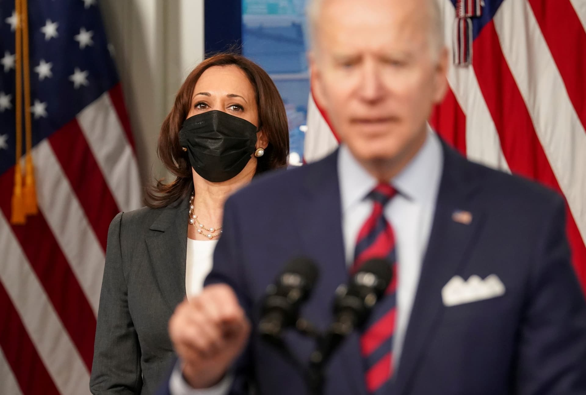 Over 20 GOP Lawmakers Call on Biden To Replace Harris As Adminâs âLeader To Solve the Border Crisisâ