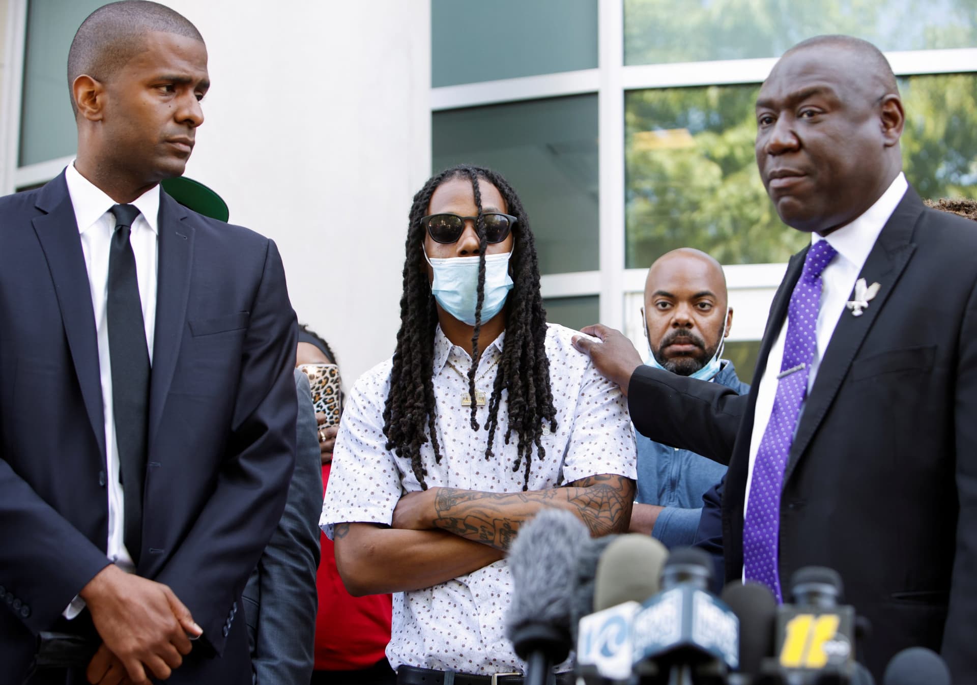 Lawyers Say Black Man Killed by North Carolina Police Hit With âKill Shotâ to Back of Head