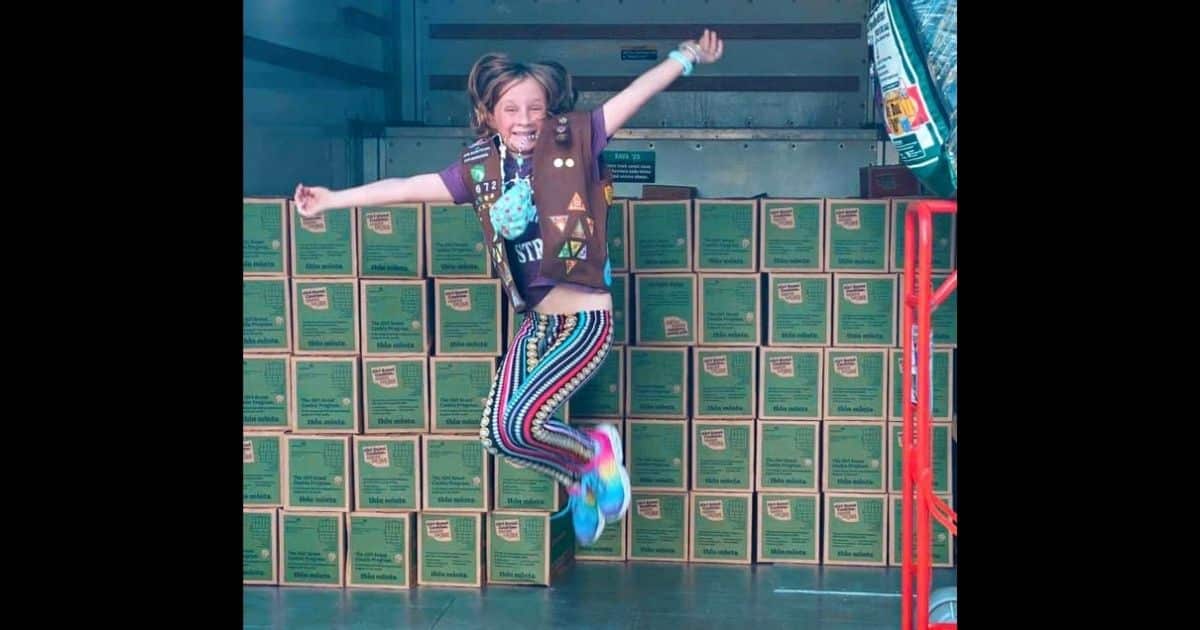 8-Year-Old Cancer Survivor Breaks National Girl Scout Record After Selling 32,484 Boxes of Cookies