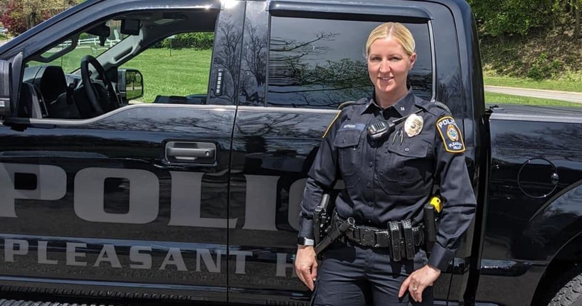 Officer Sees Frantic Father Driving in Heavy Traffic, Helps Save 9-Day-Old Baby Who Stopped Breathing