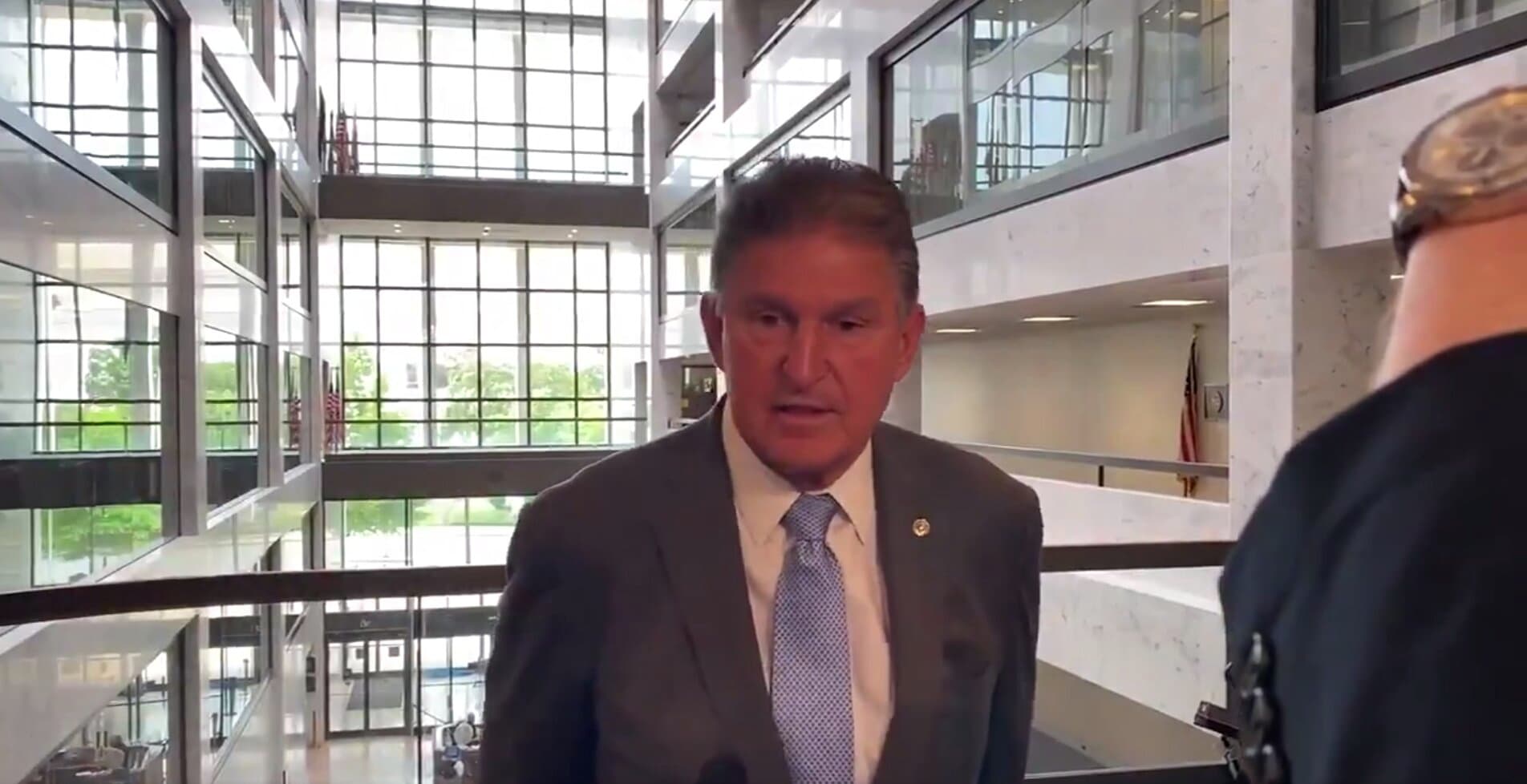 Manchin Says He Still Opposes Election Reform Bill After Meeting With Civil Rights Leaders