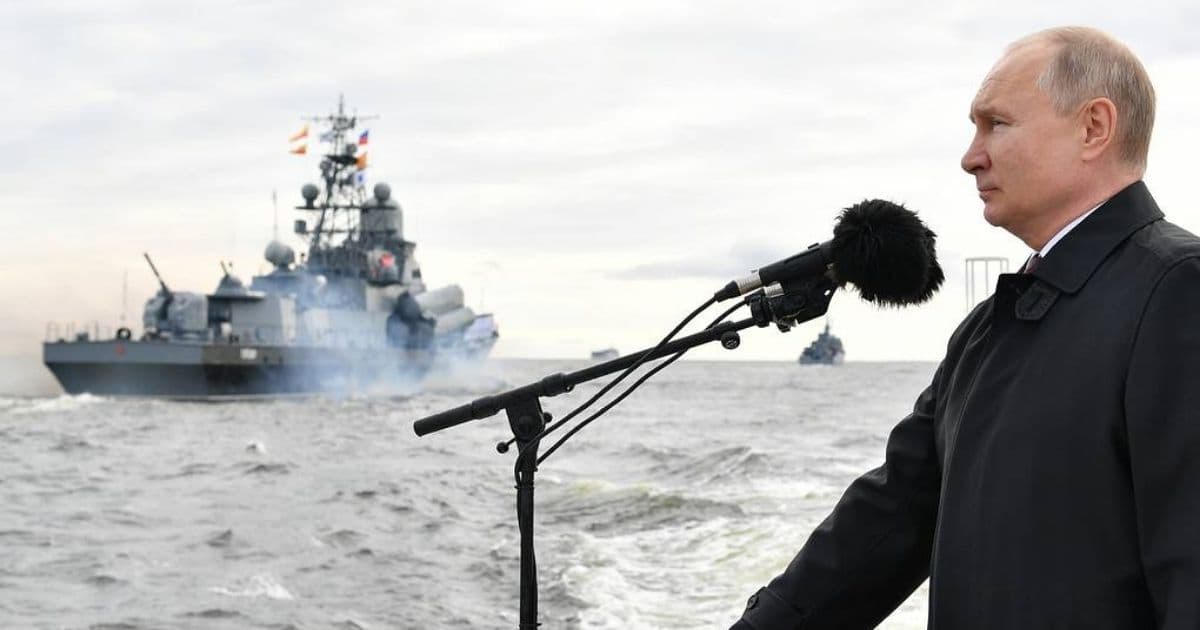 Putin Warns Russian Navy Can Detect Any Enemy, Deliver an 'Unpreventable Strike'