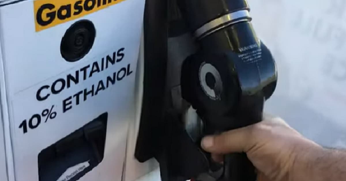 Major Newspaper Posts How-To Video After Nanny State Oregon Lifts Ban on Drivers Pumping Own Gas