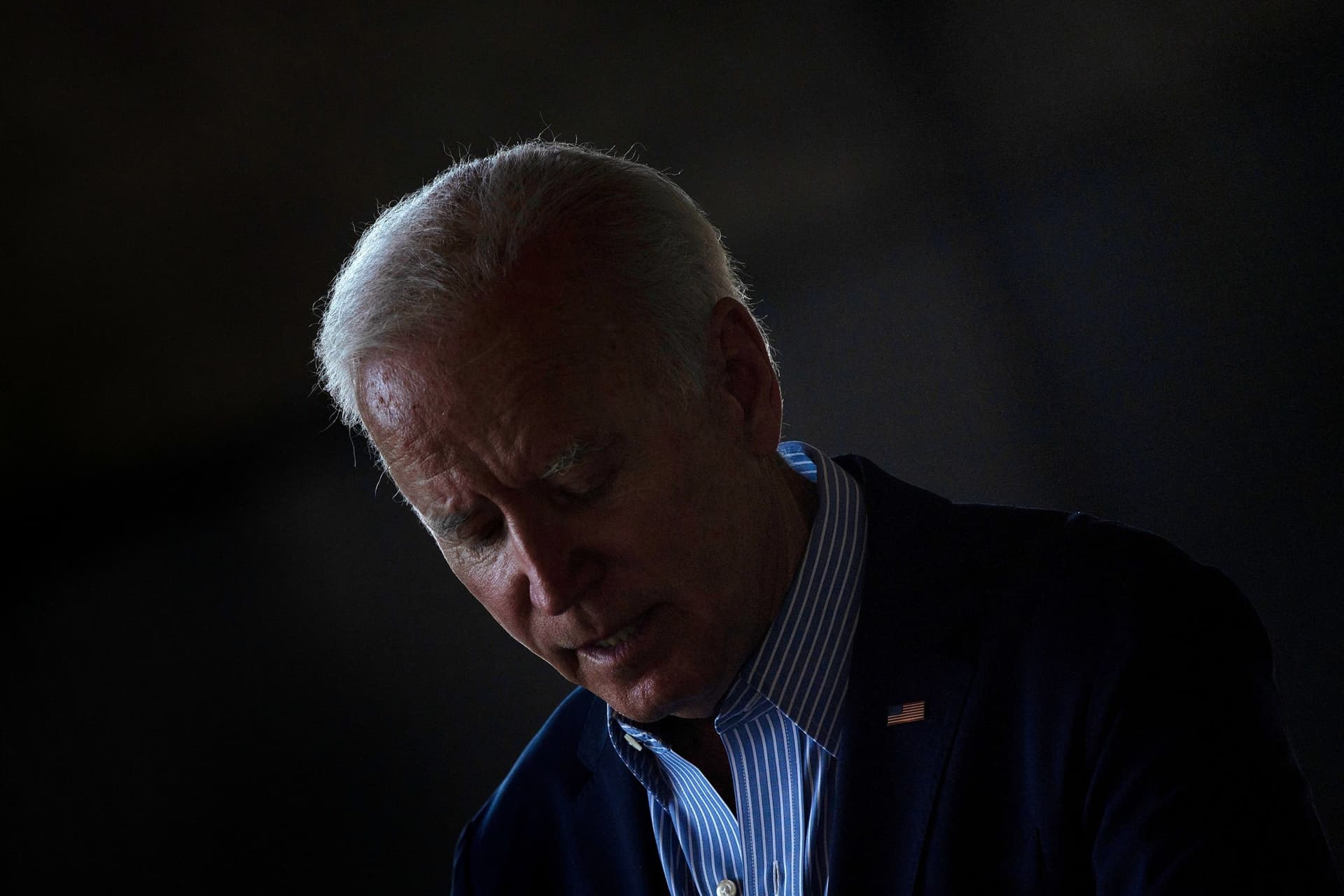White House Cuts Live Video Feed as Biden Goes Off-Script