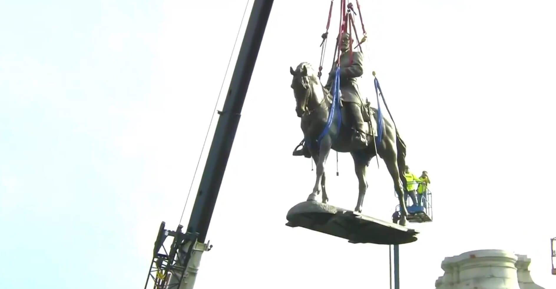 Controversial Robert E. Lee Statue Removed in Virginia’s Capital