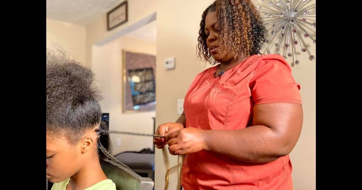 Woman Determined to Build Kids' Confidence Volunteers to Braid Hair at Beginning of School Year