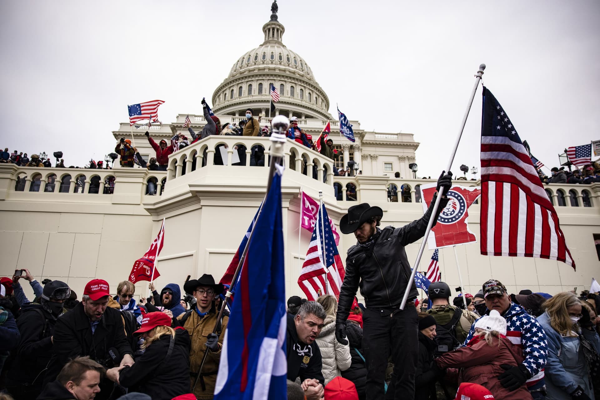 Absurd: Jan. 6 Committee Probes DC Hotel It Claims Hosted Seditious âWar Roomâ Ahead of Capital Riot