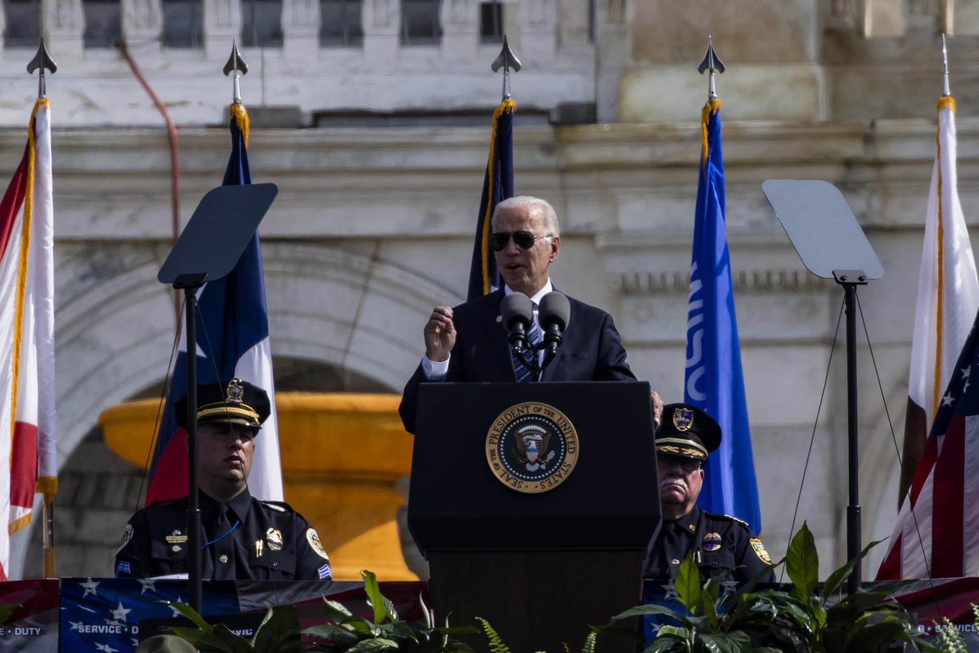 Biden Pays Tribute to Powell: âA Patriot of Unmatched Honor and Dignityâ