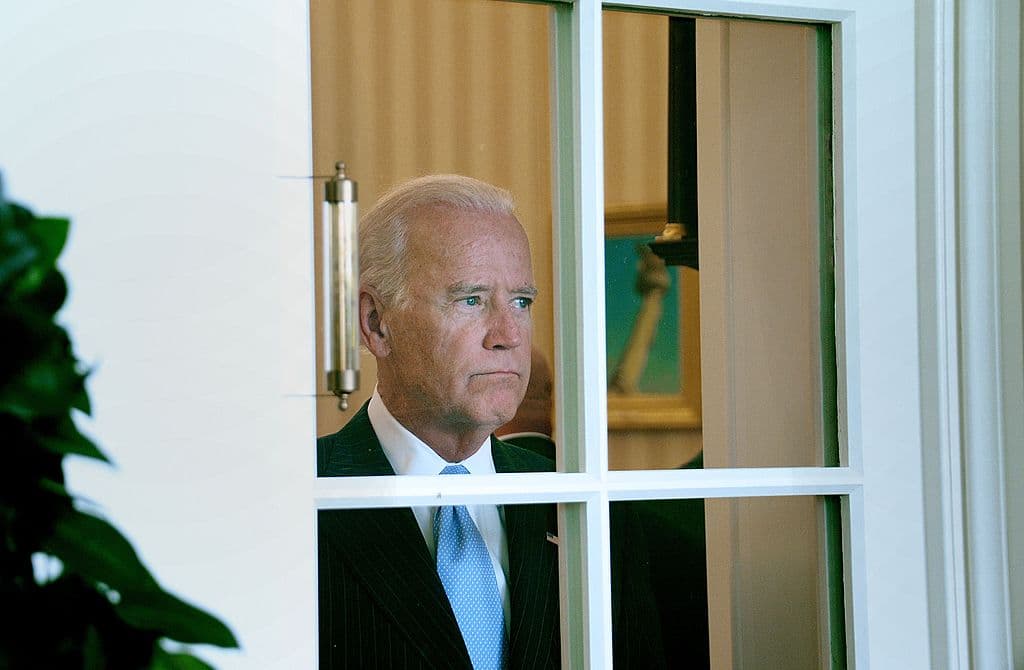 Biden Has Time for Vacations and Weekend Getaways, But Canāt Take a 4-Hour Plane Trip to the Border