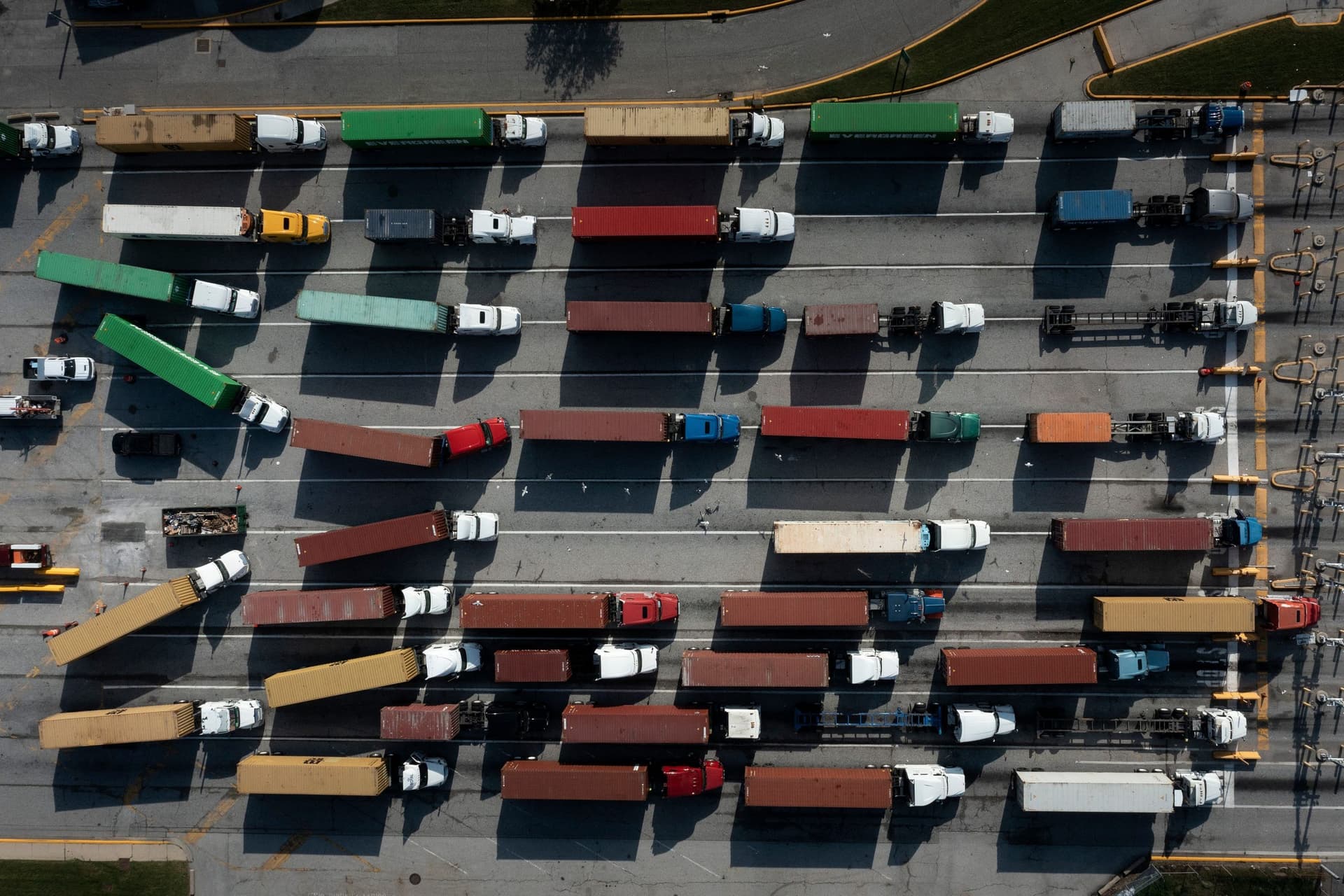 Cutting the ‘Red Tape’: Lawmakers Introduce Legislation to Combat Supply Chain Crisis
