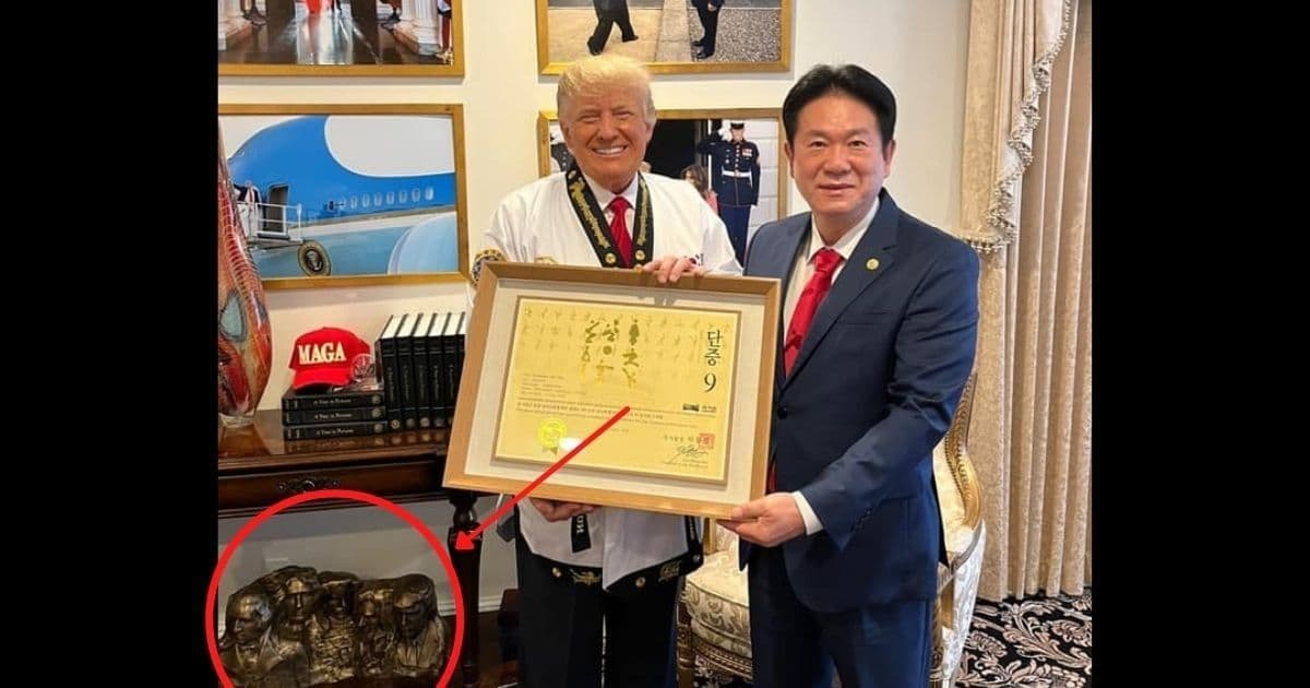 Strange Object Spotted in Trumpās Office Is Identified as Mt. Rushmore Sculpture With a MAGA Twist