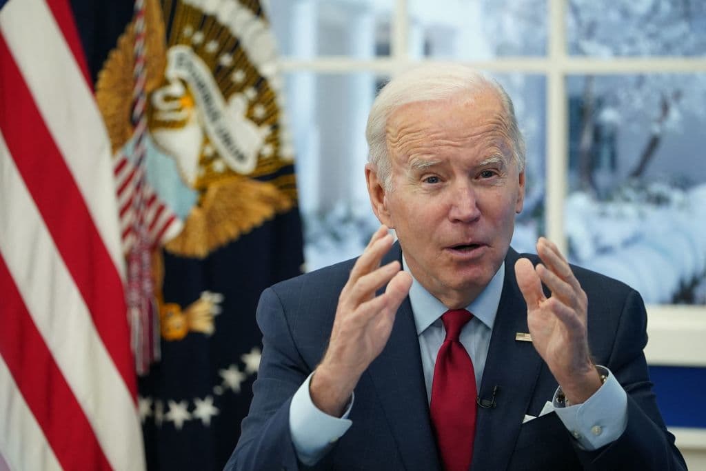 US Sets Stunning Single-Day COVID Record a Year After Biden Vowed to âShut Down the Virusâ