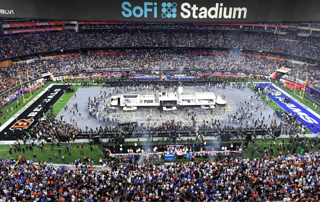 Hypocrisy the Big Winner at Super Bowl as Celebs Flout California Mask Mandate