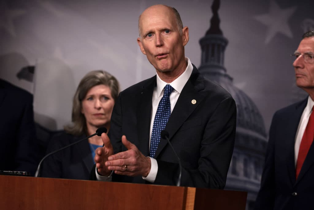 GOP Senator Unveils 11-Point ‘Plan to Rescue America’ – Proposes Naming Border Wall After Trump