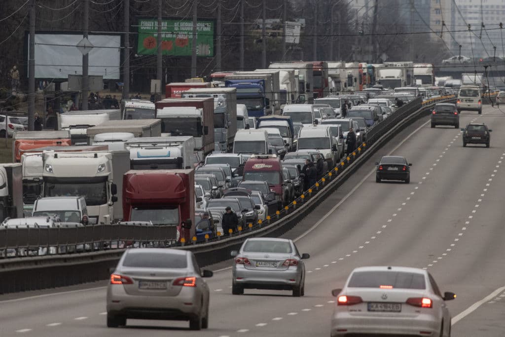 A Single Photo Captures the Desperation of Ukrainians Like No Other