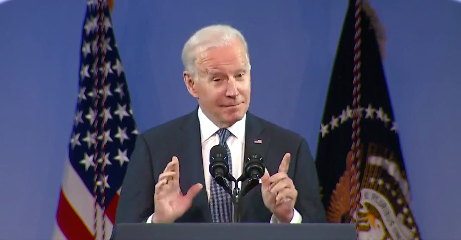 Biden Tells Bizarre Story About Placing a Dead Dog on a Constituentâs Doorstep