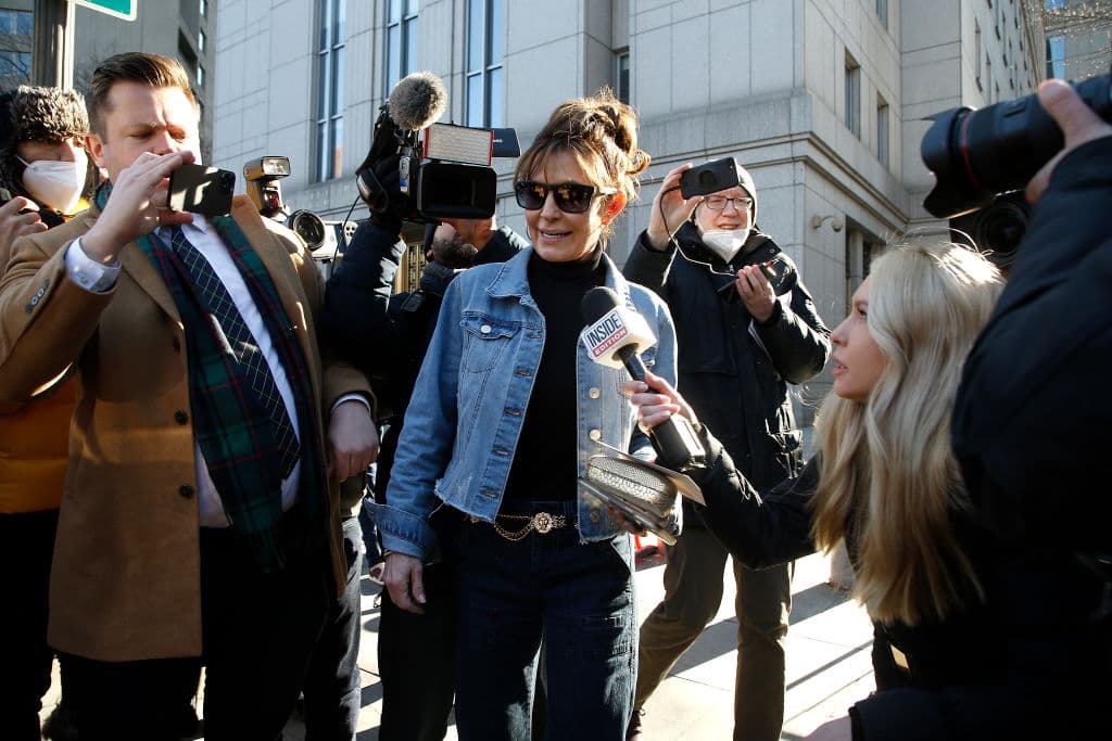 Sarah Palin Hints at Returning to Political Office After Congressman’s Death